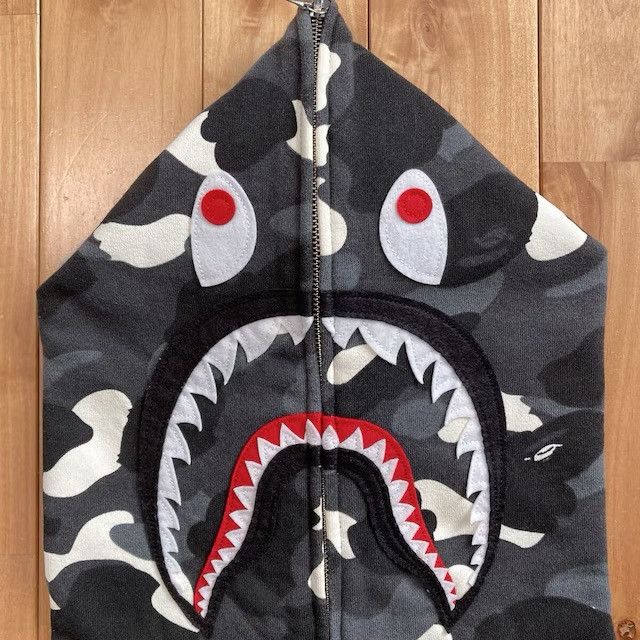 Bape 💫Glow in the dark💫 BAPE City Camo Shark Full Zip Hoodie APE Size US XXL / EU 58 / 5 - 5 Thumbnail