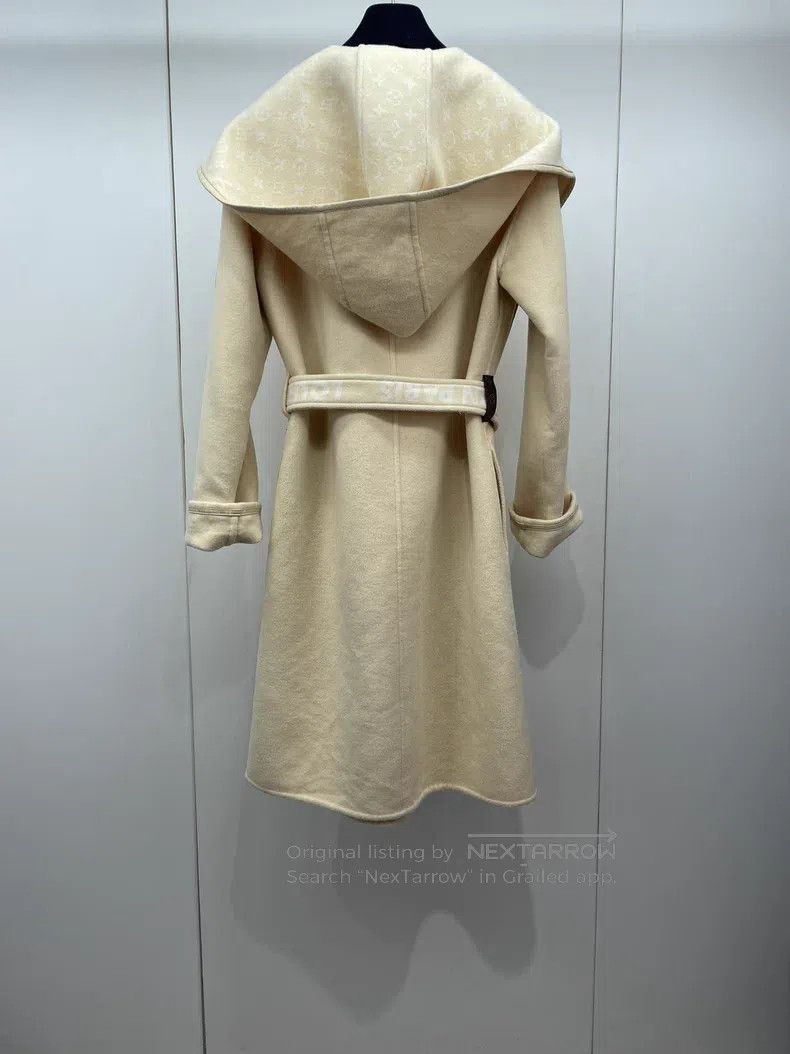 Louis Vuitton Louis Vuitton Presbyopic bathrobe coat Size XXS / US 00 / IT 34 - 2 Thumbnail