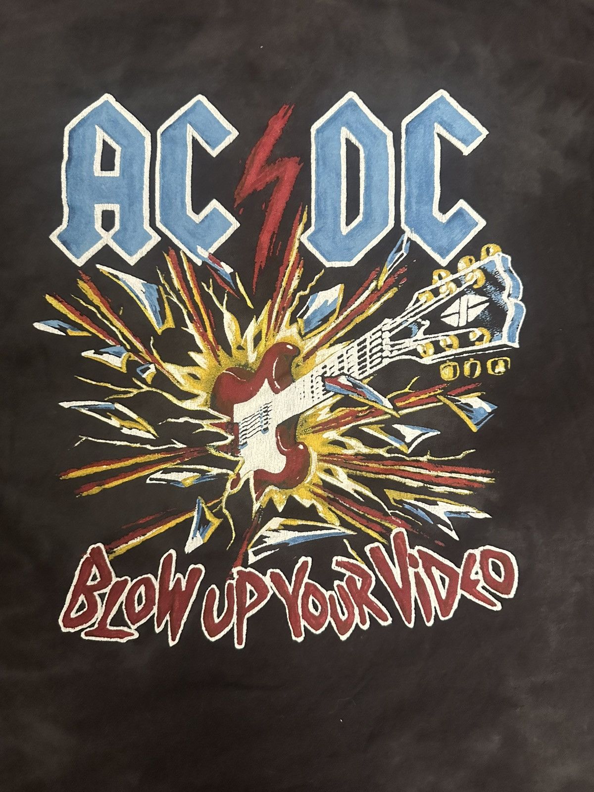Gucci Men's Black AC/DC Printed T-shirt Size US XL / EU 56 / 4 - 3 Thumbnail