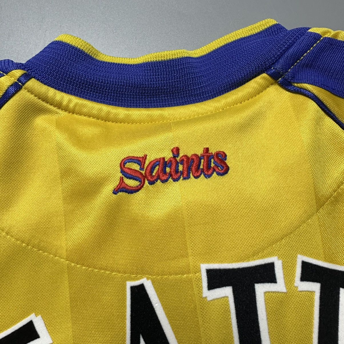 Vintage SOUTHAMPTON 2003/2004 FOOTBALL SOCCER AWAY JERSEY #9 BEATTIE Size US M / EU 48-50 / 2 - 17 Thumbnail