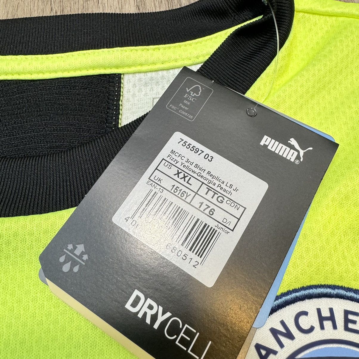 Puma (Youth size)Manchester City 19/20 L/S away #17 De Bruyne Size US XS / EU 42 / 0 - 10 Thumbnail