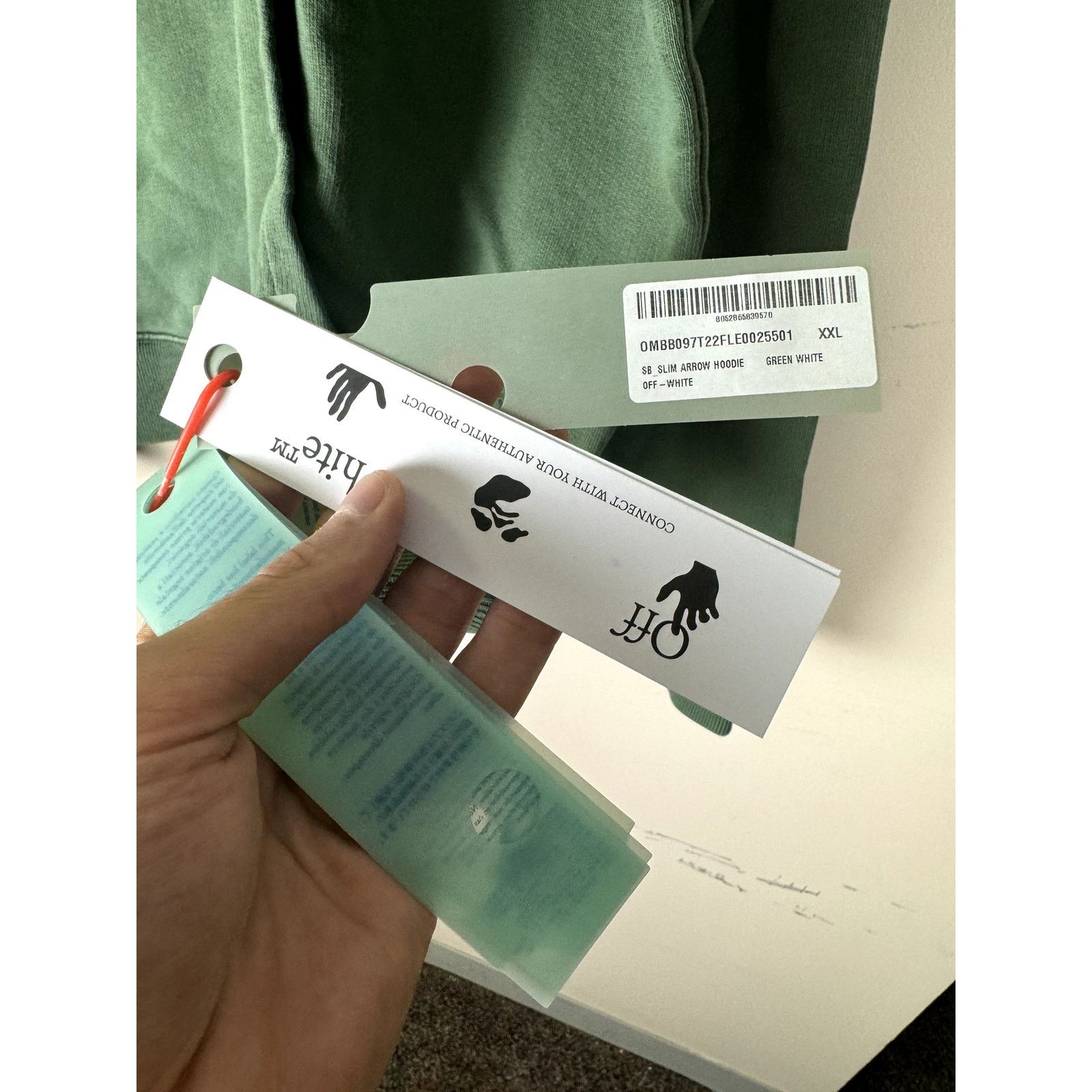 Off-White o1rshd1 SB Slim Arrow Hoodie in Green White Size US XXL / EU 58 / 5 - 8 Thumbnail