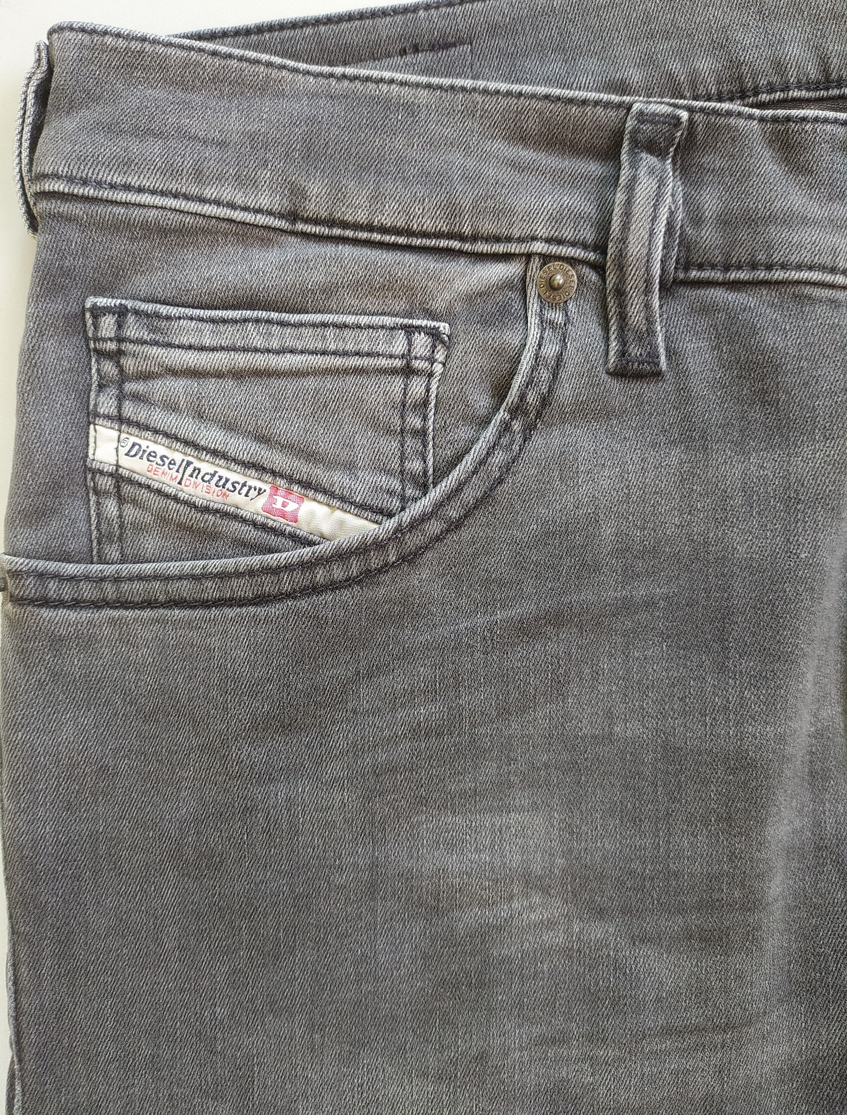 Diesel Diesel D-YENNOX-0GDAQ Men's Jeans Free Shipping T/ 9825 Size US 32 / EU 48 - 11 Thumbnail