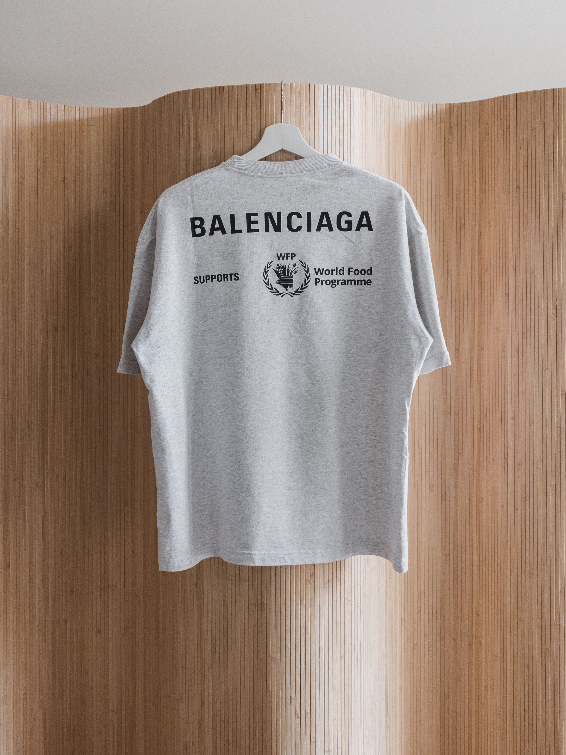 Balenciaga World Food Programme T-Shirt Size US S / EU 44-46 / 1 - 2 Thumbnail