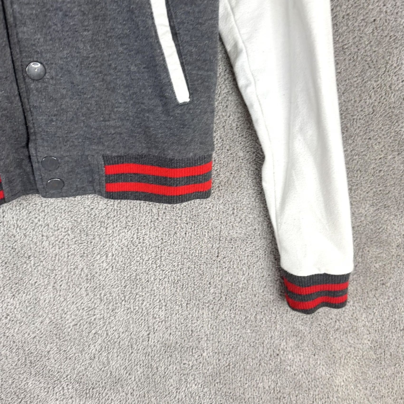Vintage Love Tree Varsity Jacket Juniors M Gray White Letter B Snap Front Fleece Size M / US 6-8 / IT 42-44 - 3 Thumbnail