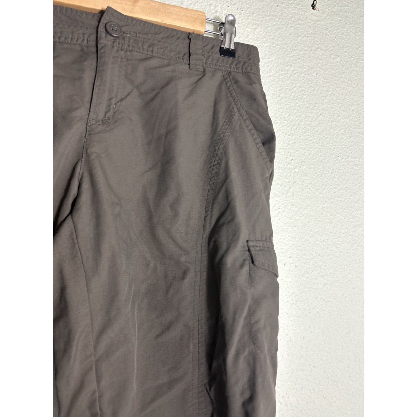 Vintage Columbia 10 Gray Ripstop Outdoor Hiking Cargo Capri Pants 32x18 Women Regular Wide-Leg Capris Size 32" / US 10 / IT 46 - 4 Thumbnail