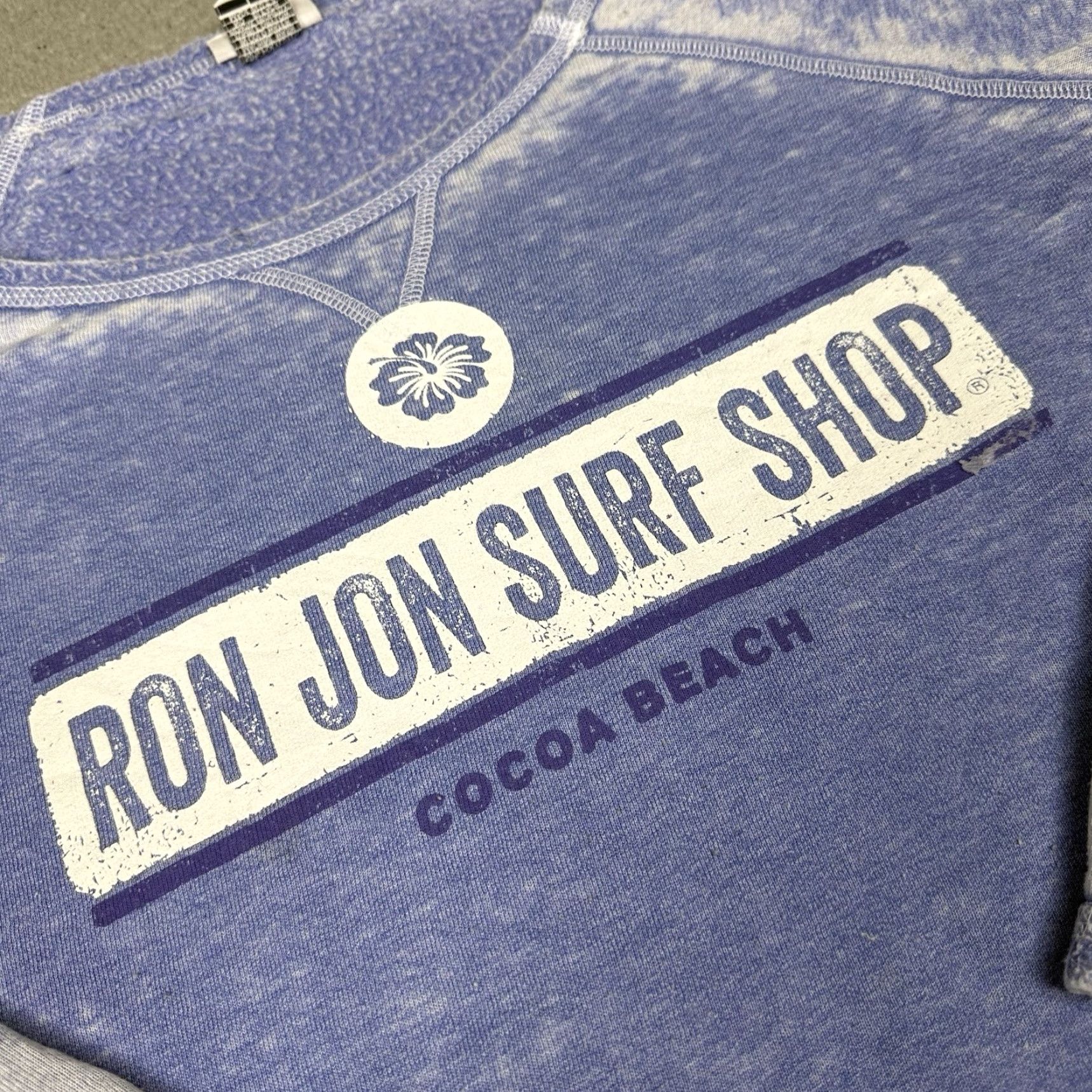 Ron Jon Surf Shop VINTAGE Ron Jon Surf Shop Sweatshirt Womens Large Purple Cocoa Beach Rare USA L Size L / US 10 / IT 46 - 2 Thumbnail