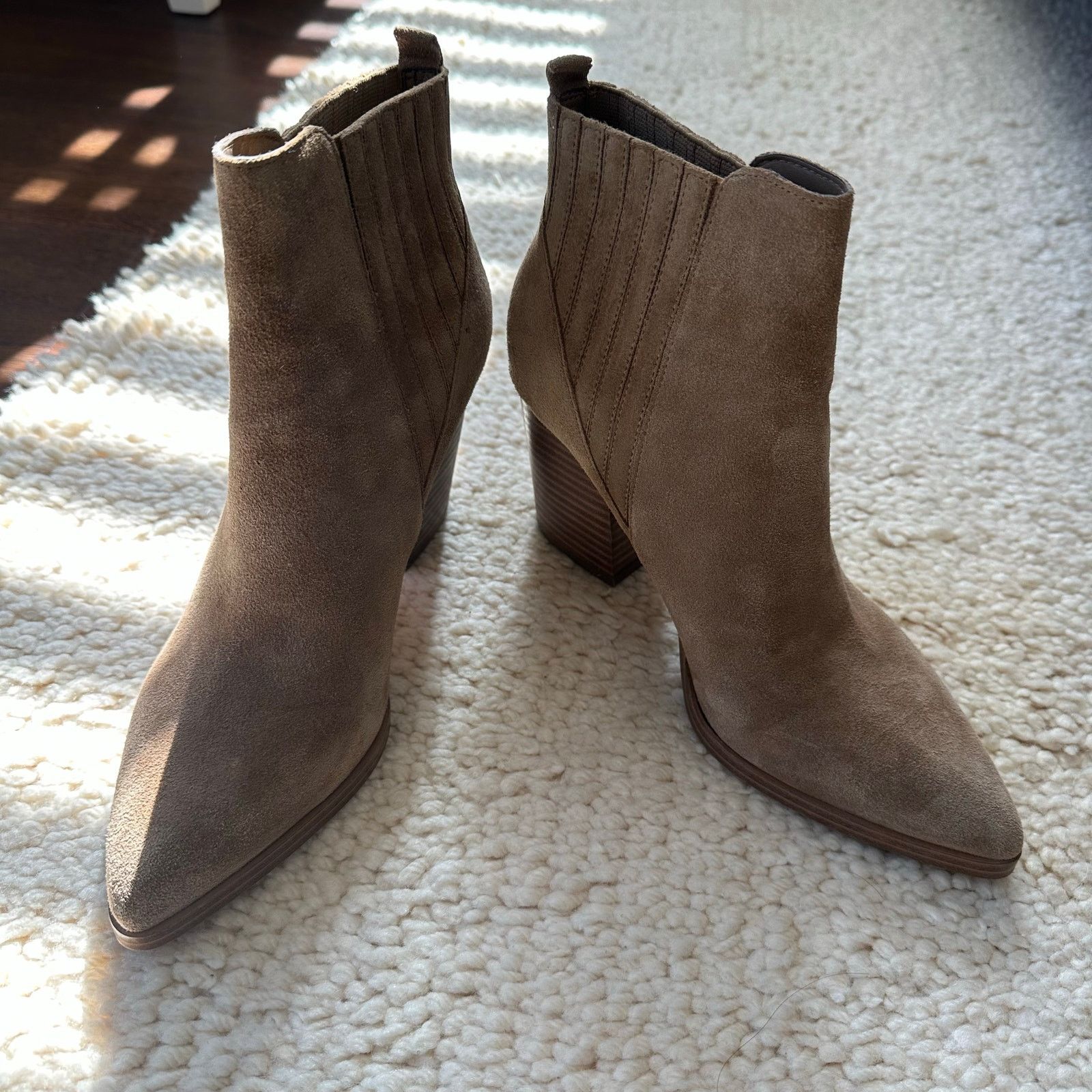 Marc Fisher Marc Fisher Women's Matter Block Heel Booties US 9 Size US 9 / IT 39 - 4 Thumbnail
