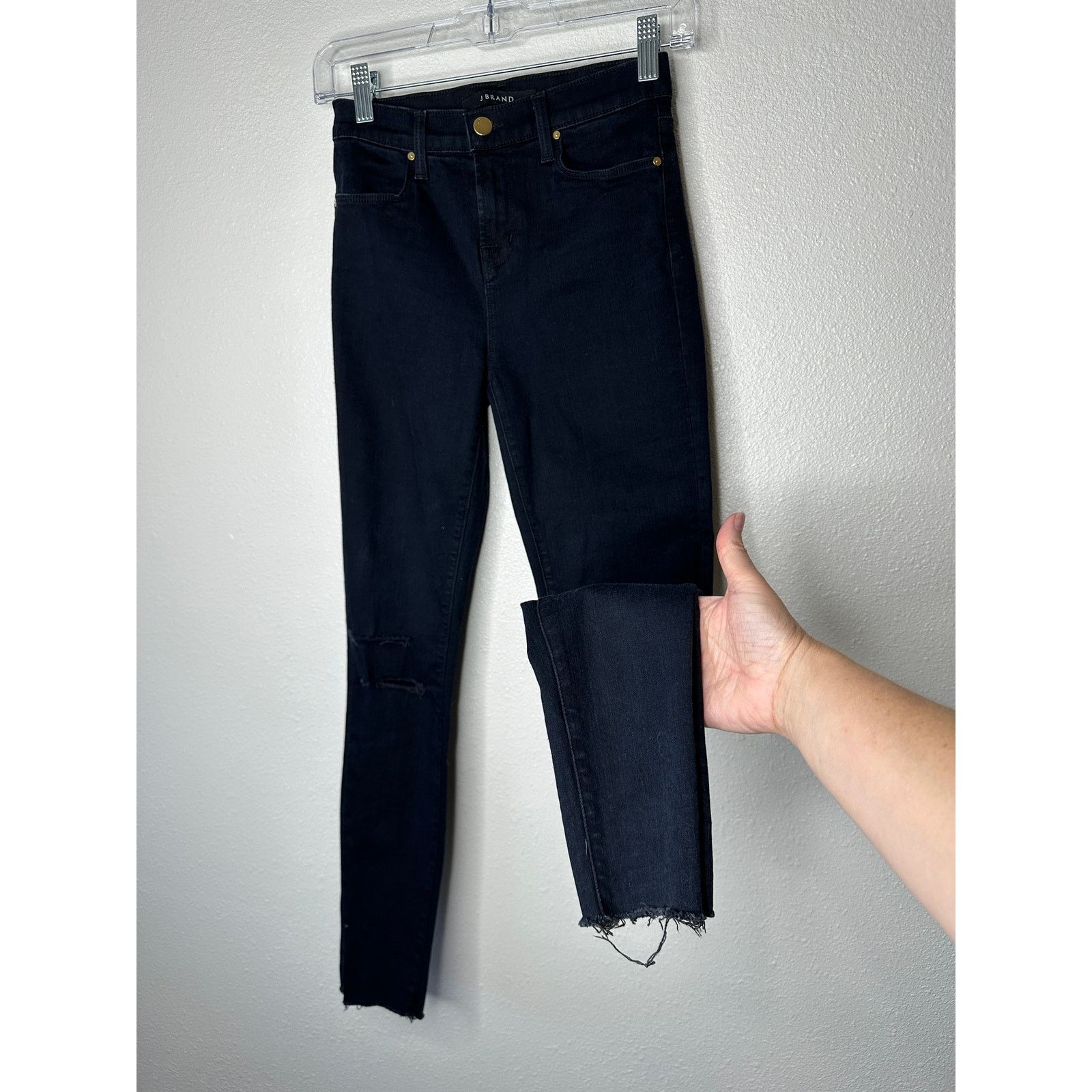 J Brand J Brand Alana Blue Mercy Distressed Knee Raw Hem Jeans 24 Size 24" / US 00 / IT 34 - 4 Thumbnail