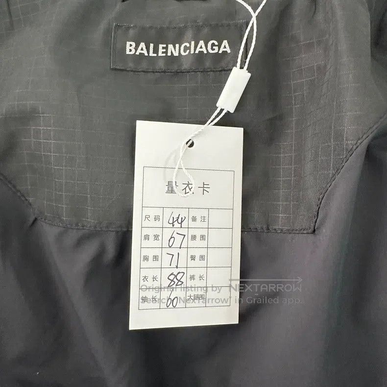 Balenciaga Balenciaga Black classic turtleback hidden hood down coat Size US S / EU 44-46 / 1 - 7 Thumbnail