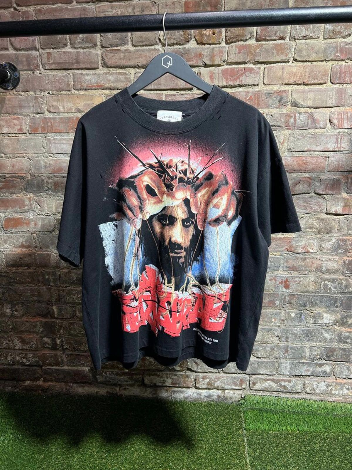 Vertabrae Vertabrae Jesus Crown Tee Black Sz. L Size US L / EU 52-54 / 3 - 1 Thumbnail