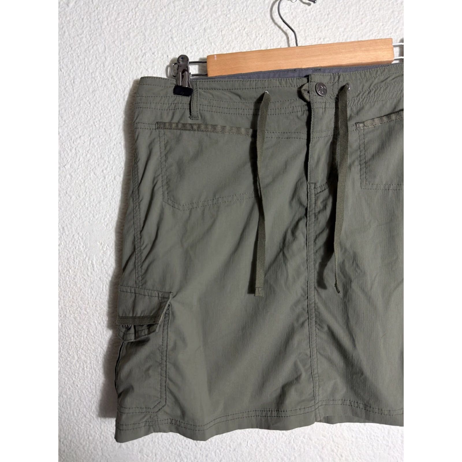 Vintage REI Women’s Size 8 Cargo Skirt Nylon Spandex Drawstring Army Green 31x17 Womens Size 30" / US 8 / IT 44 - 2 Thumbnail