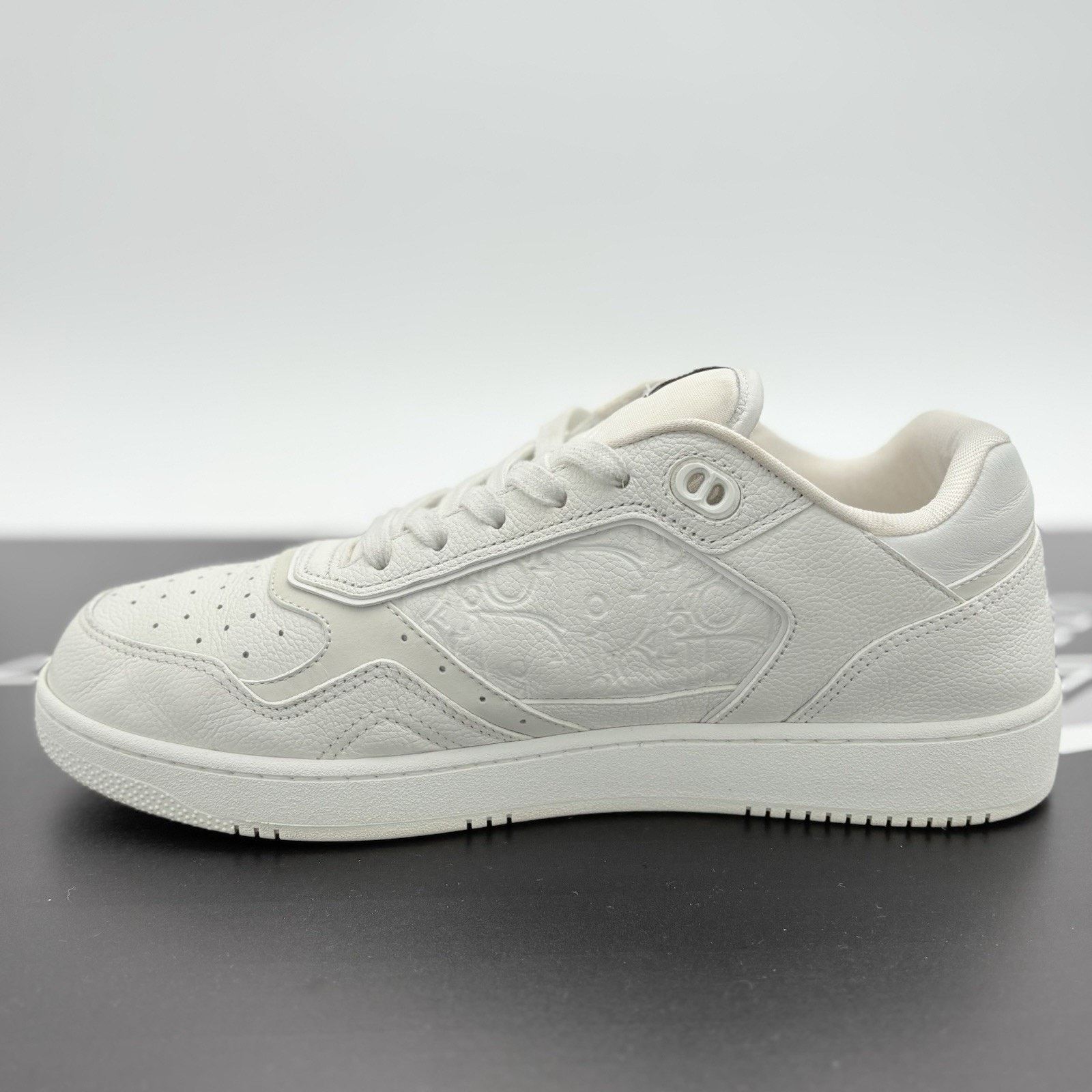 Dior Dior B27 Low Dior ' White ' | GREAT CONDITION! Size US 11 / EU 44 - 4 Thumbnail