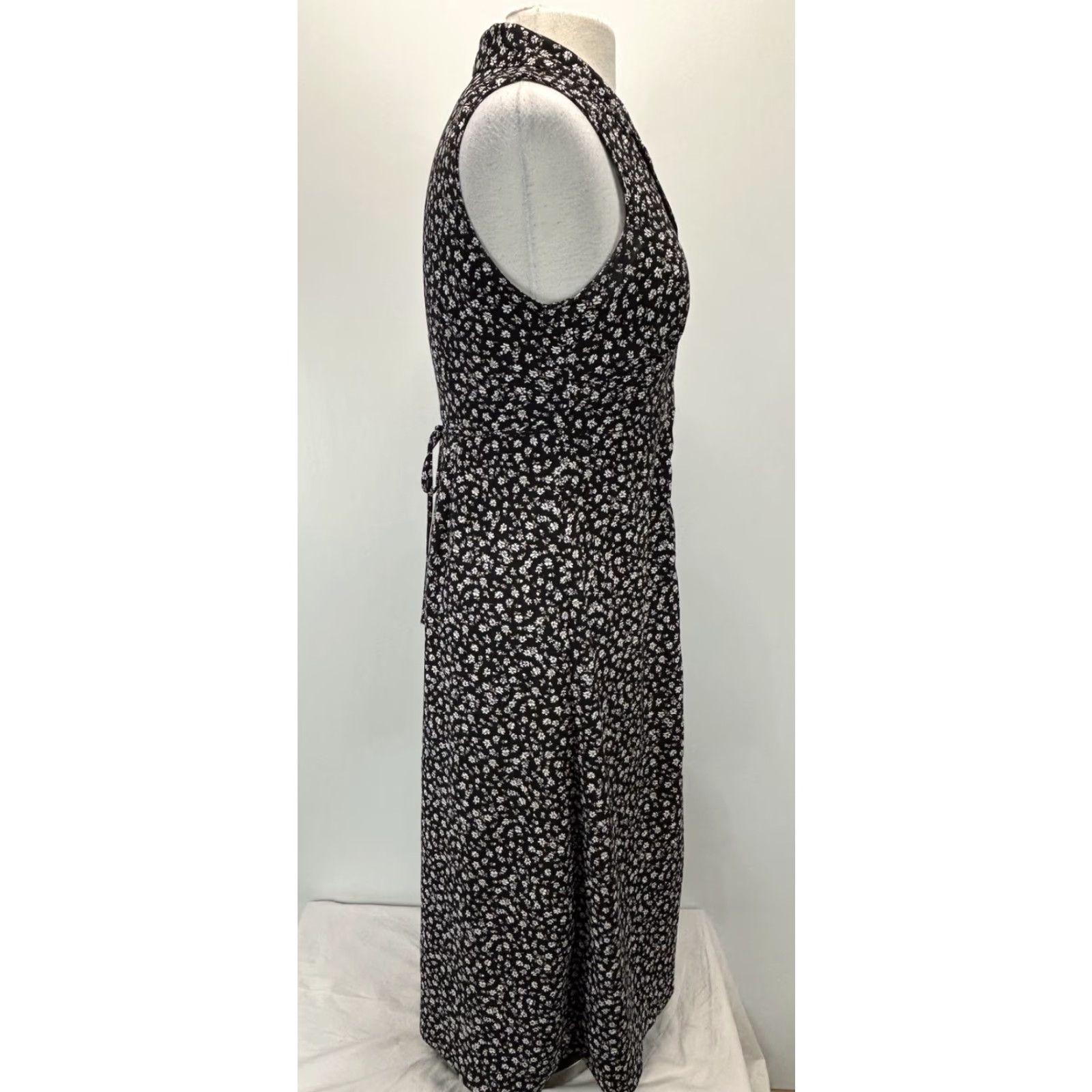 Loft LOFT Outlet Dress Womens Sz 4P Petite Black Ditsy Floral Midi Button Front Cottage Size S / US 4 / IT 40 - 4 Thumbnail