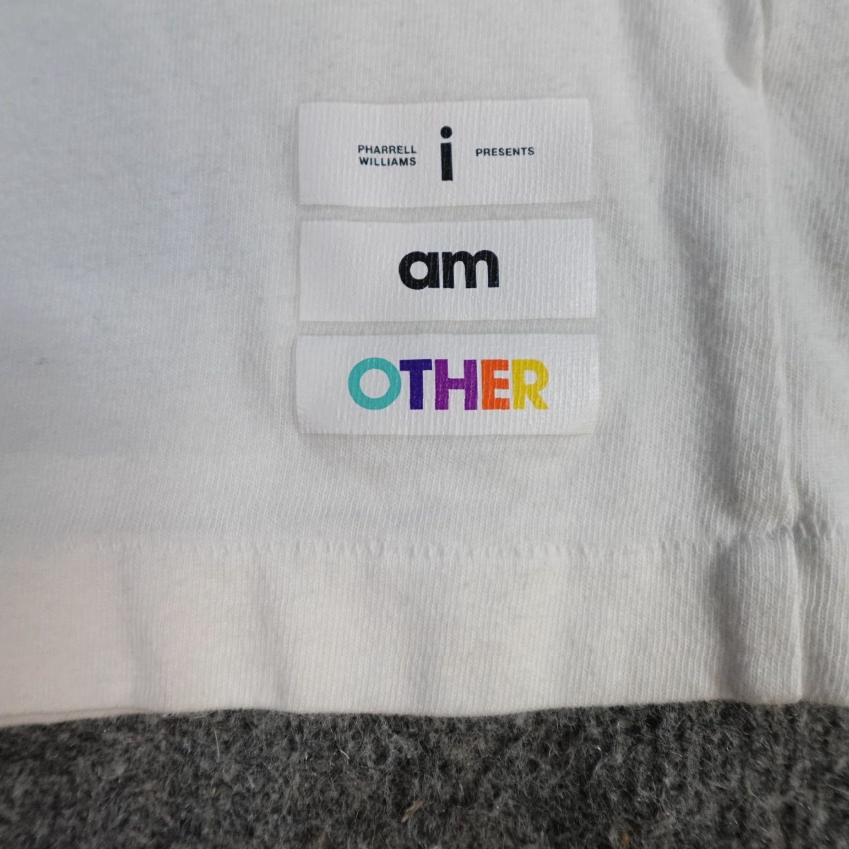 Uniqlo Uniqlo X Pharrell T-shirt XS White Men XS T-Shirt I Am Other The Same is Lame Yellowing Sleeve Size US XS / EU 42 / 0 - 4 Thumbnail
