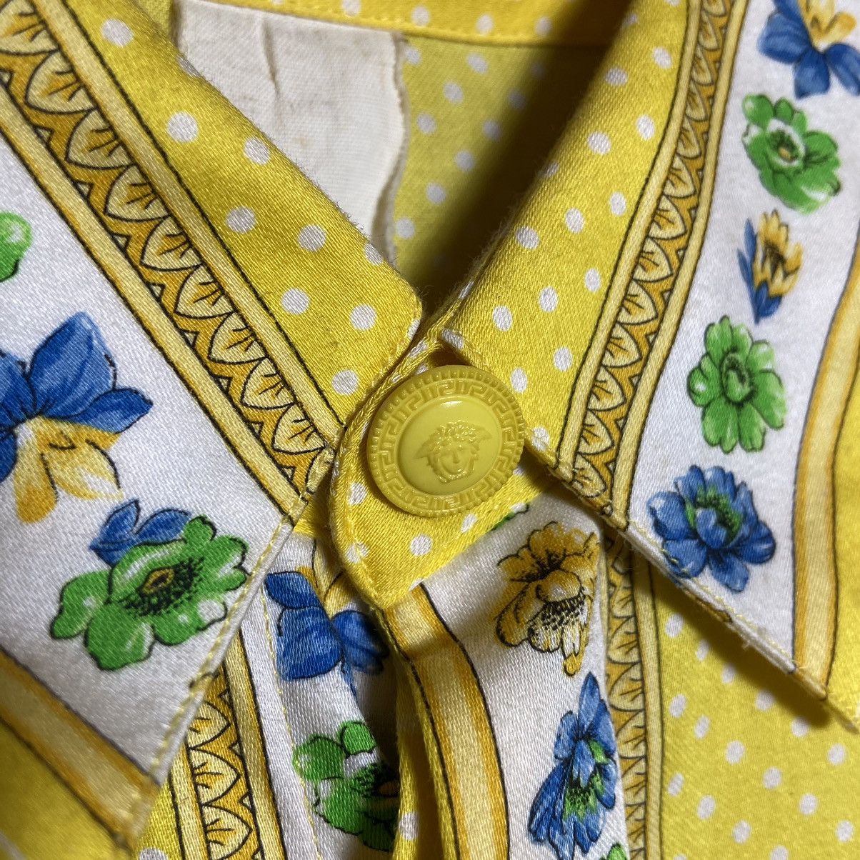 Versace × Vintage Vintage 90s Versace Mare Polka Dot Shirt Size US XL / EU 56 / 4 - 4 Thumbnail