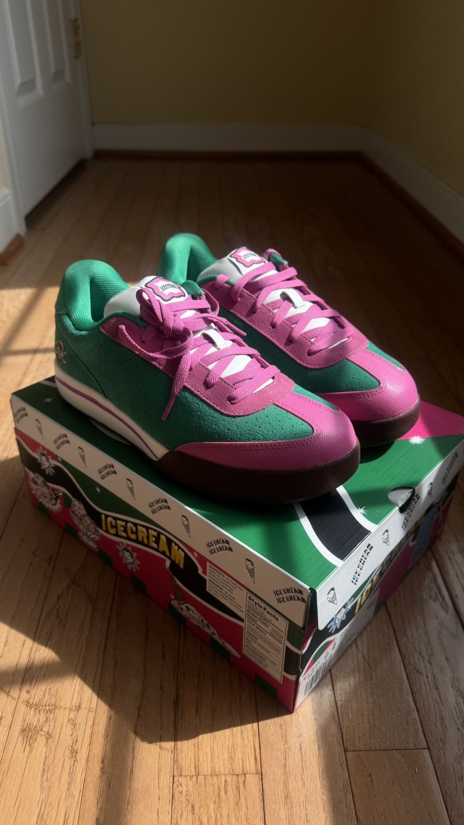 Icecream × Reebok Reebok Board Flip BBC Icecream Green Pink Size US 8 / EU 41 - 3 Thumbnail