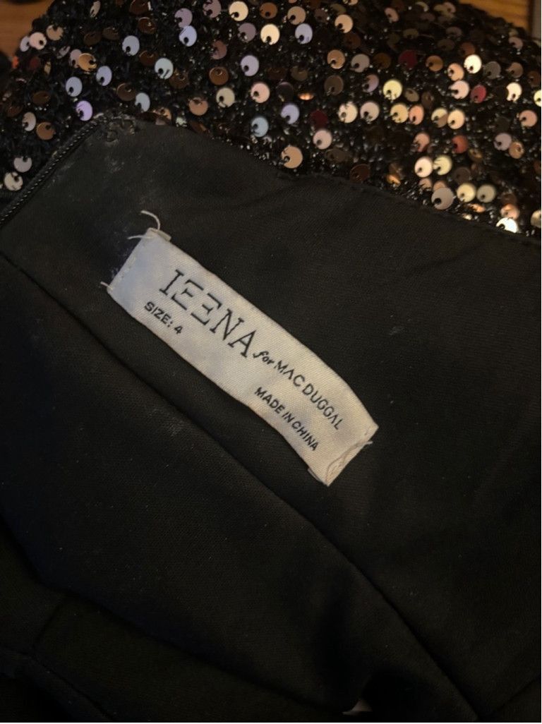 Mac Duggal Women's Mac Duggal Black & Gold Sequin Dress Size 4 Size S / US 4 / IT 40 - 8 Thumbnail