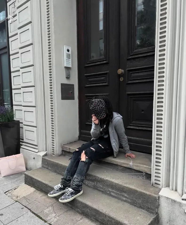 Saint Laurent Paris Saint Laurent Paris Black mud-stained distressed denim jea Size US 29 - 7 Thumbnail