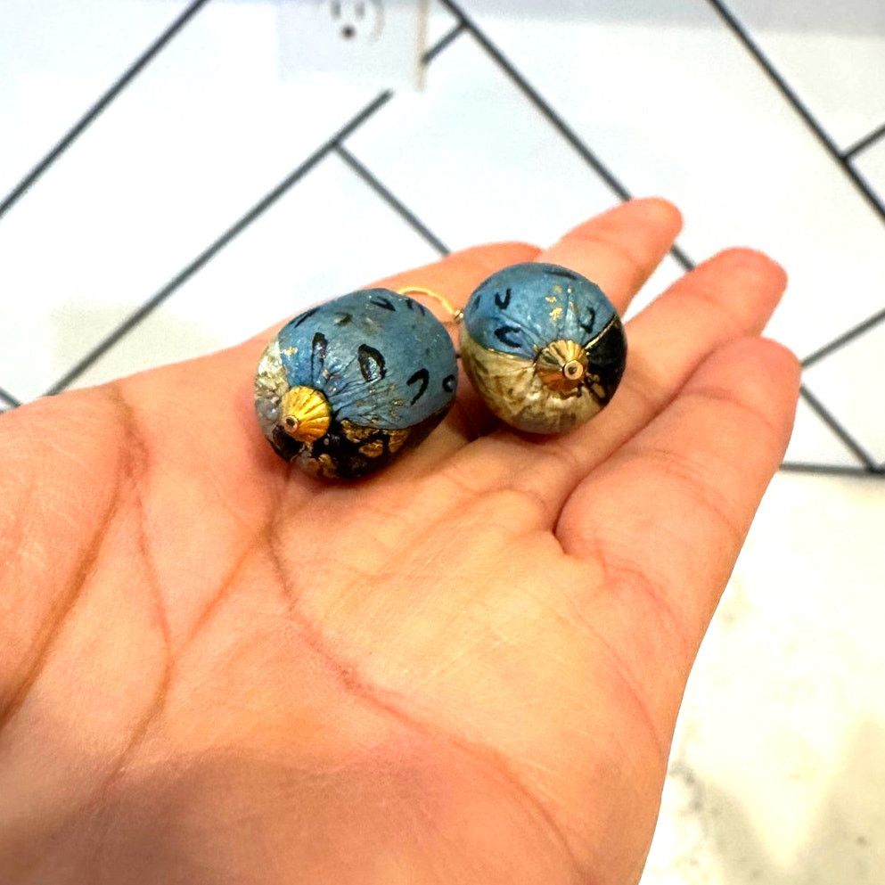 Handmade Vintage paper wrapped wooden bead dangle earrings handmade Size ONE SIZE - 4 Thumbnail