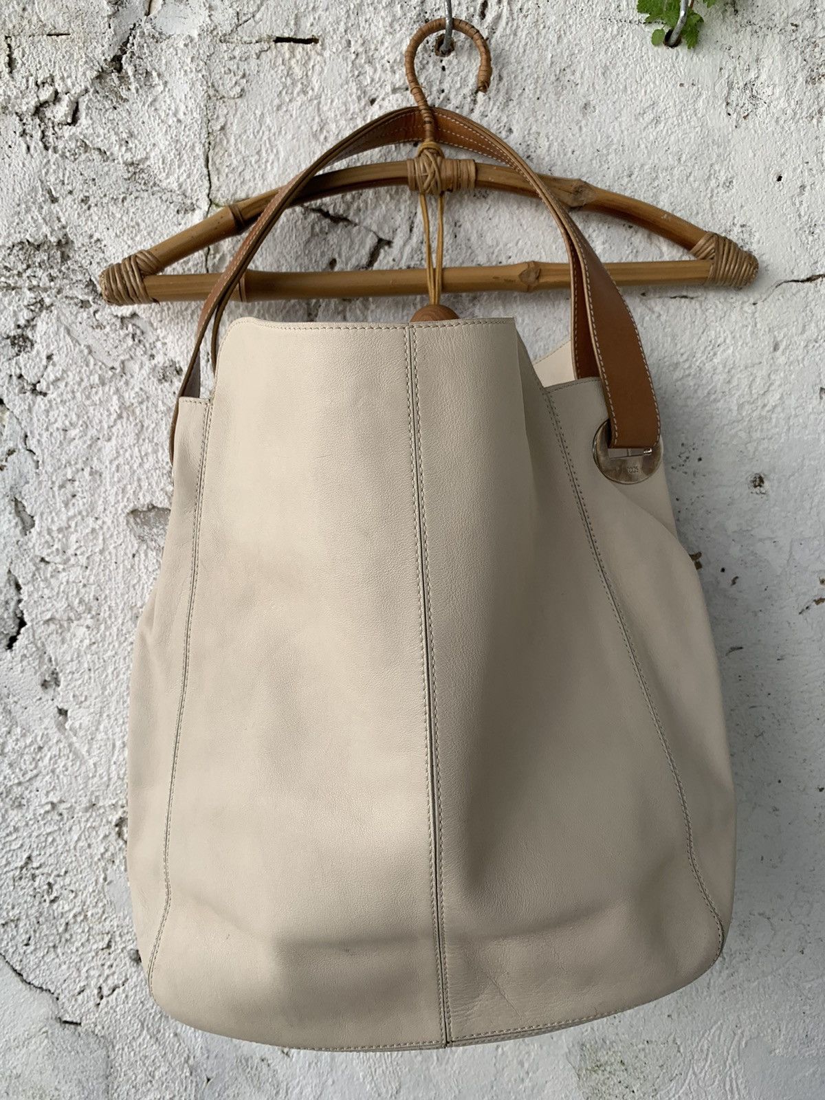 image of Tods Leather Bag in Beige, Women's