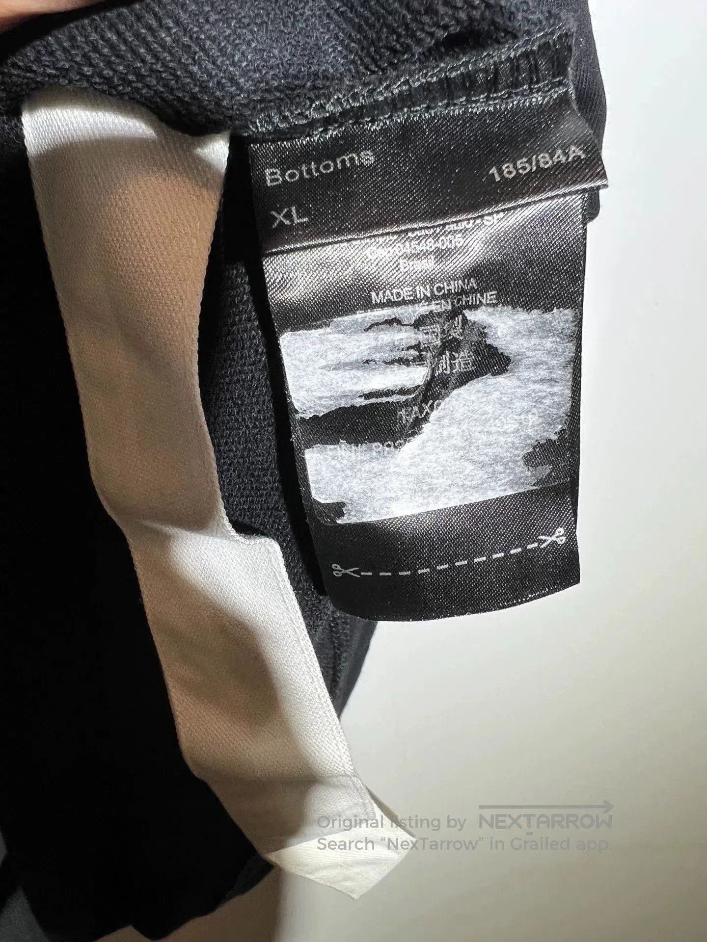 Y-3 Y. Size US XL / EU 56 / 4 - 5 Thumbnail