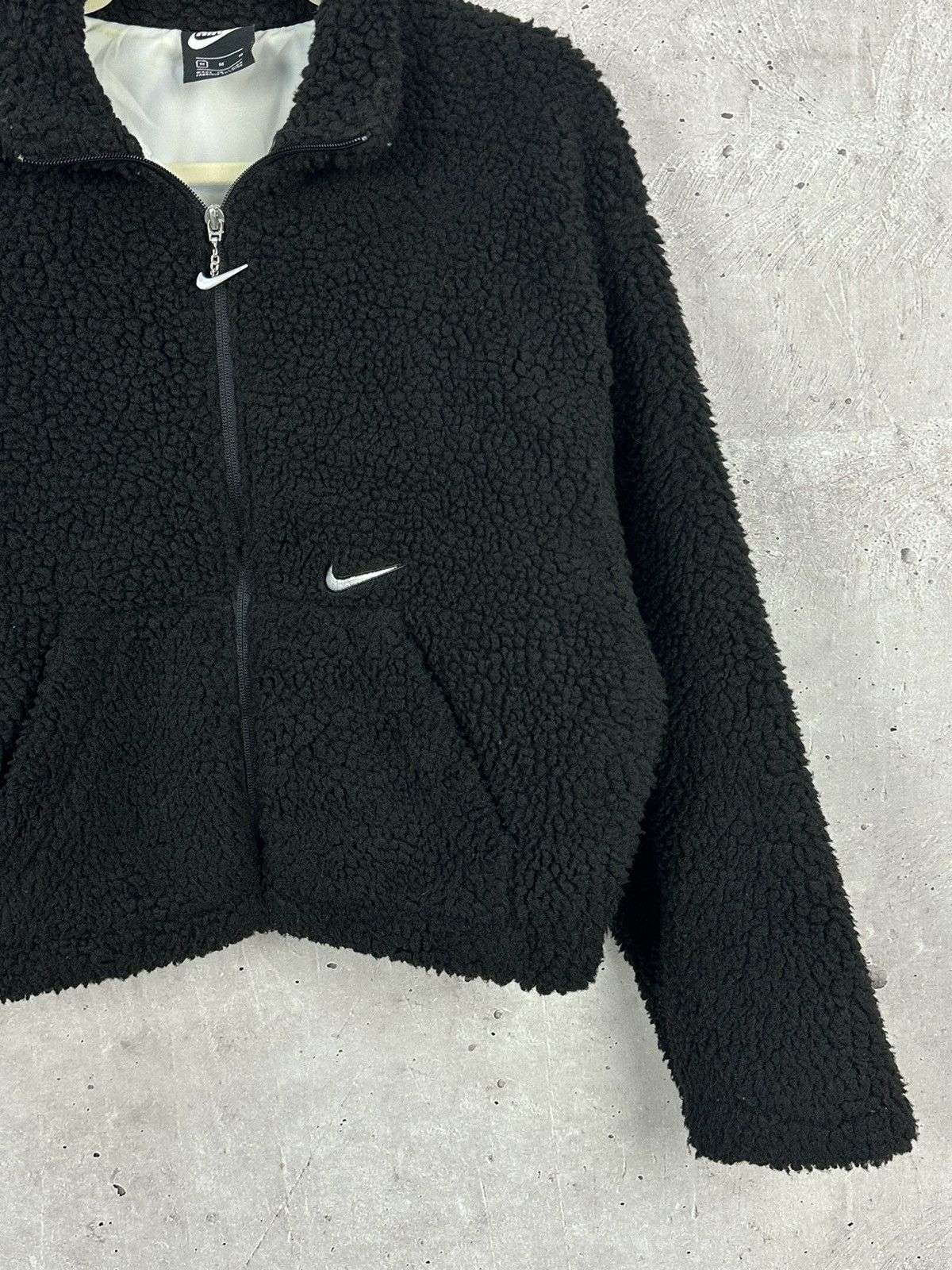 Nike × Nike ACG Nike Sportswear Sherpa Swoosh Black Crop Zip Jacket Size M / US 6-8 / IT 42-44 - 3 Thumbnail