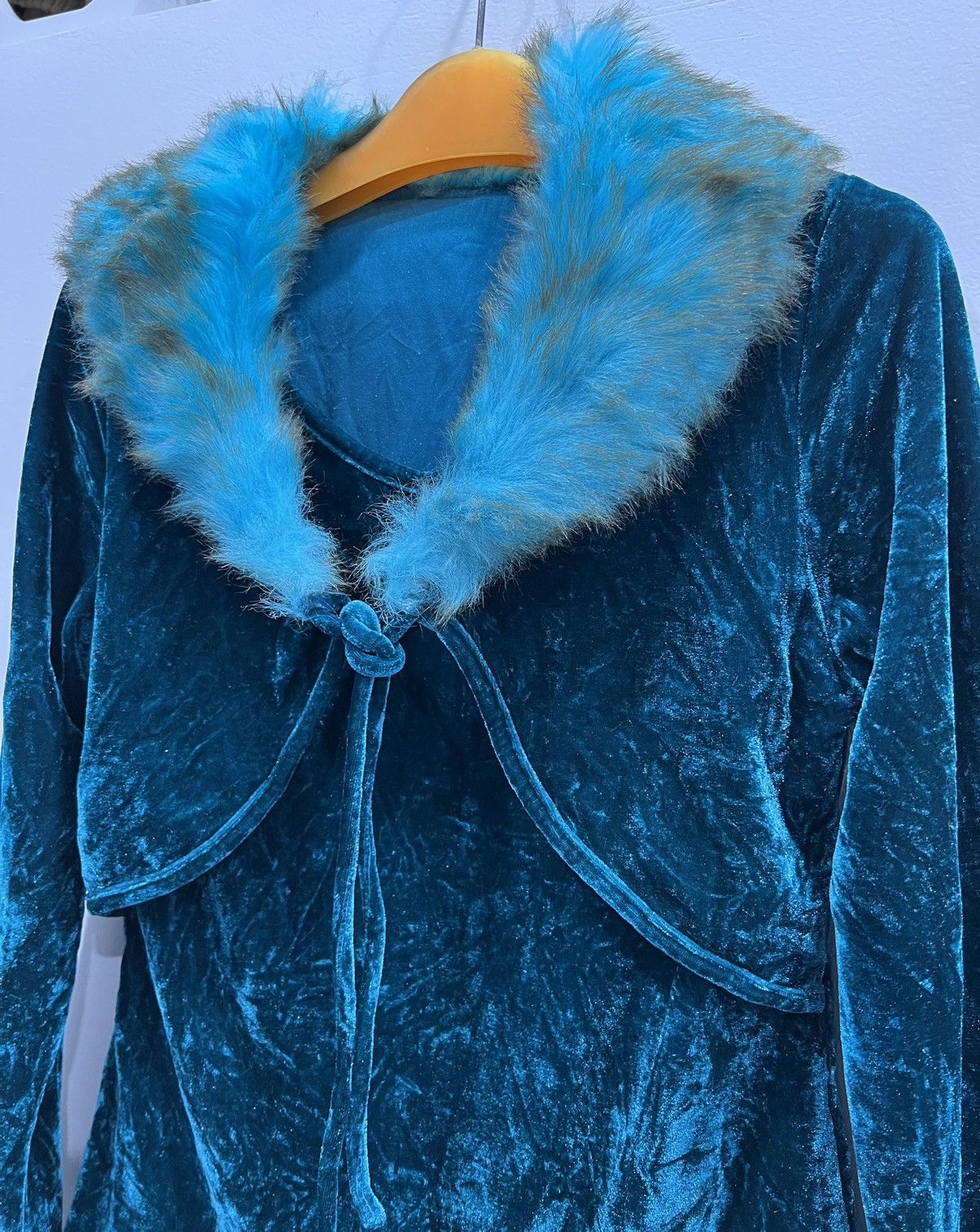 Japanese Brand Slay velvet in teal blue with fur collar 🧝🏻‍♀️🧚🏻 Size M / US 6-8 / IT 42-44 - 10 Thumbnail