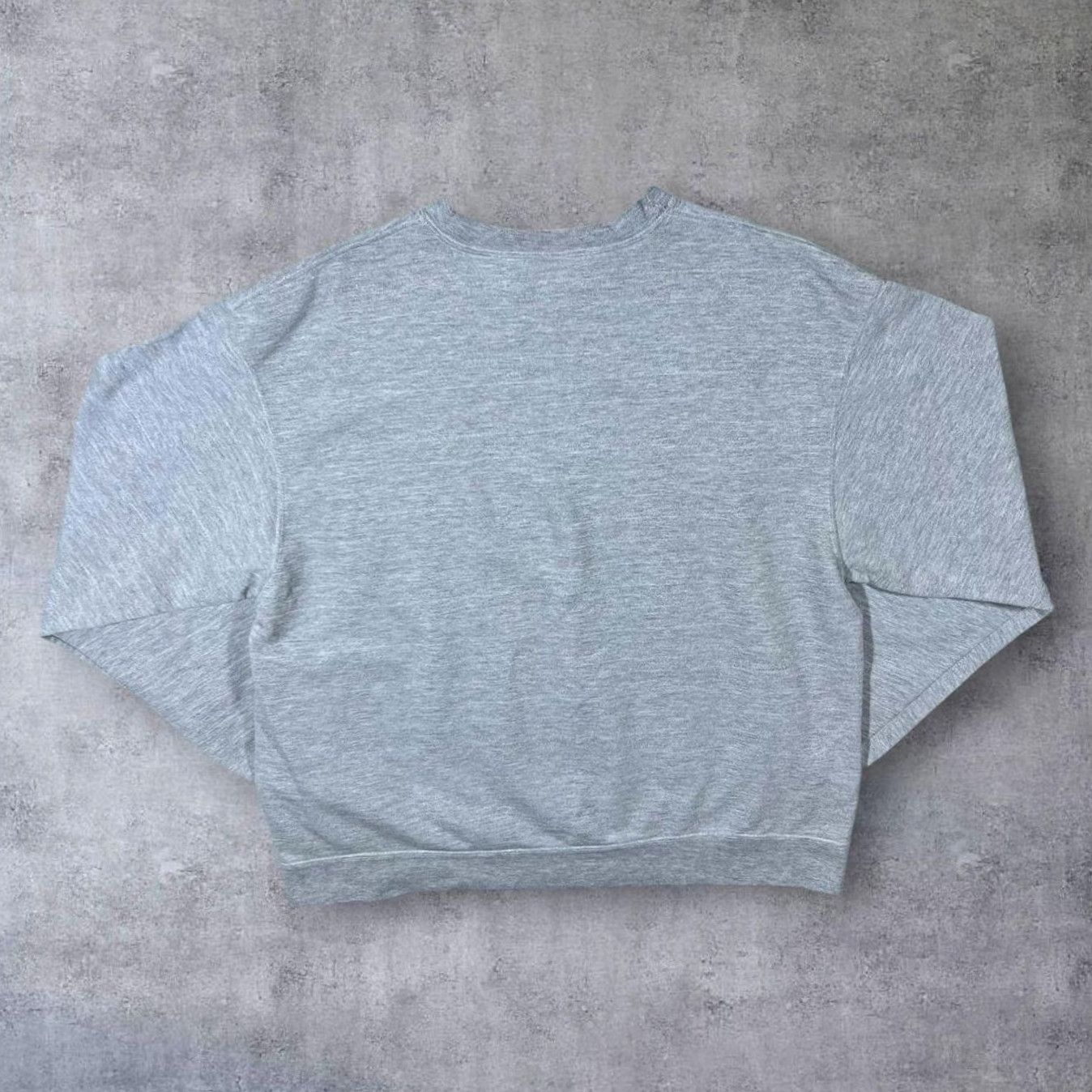 Champion VINTAGE Champion Sweatshirt Grey Embroidered Logo Made In Mexico XL Crewneck Mens Size US XL / EU 56 / 4 - 2 Thumbnail