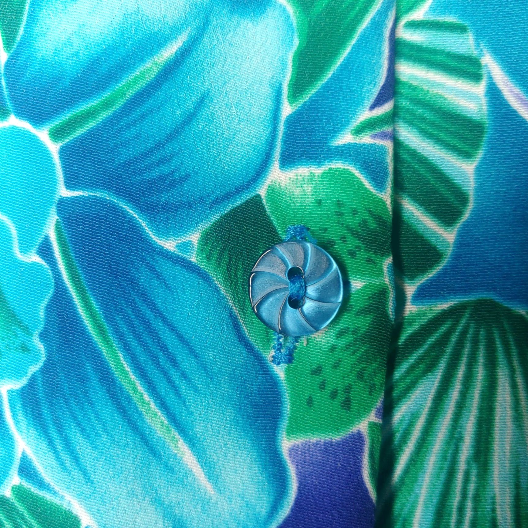 Vintage VINTAGE BonWorth Blouse Womens XS Blouse Short Sleeve Floral Fish Tropical Aloha Blue Purple Green Casual 90s Womens Size XS / US 0-2 / IT 36-38 - 5 Thumbnail