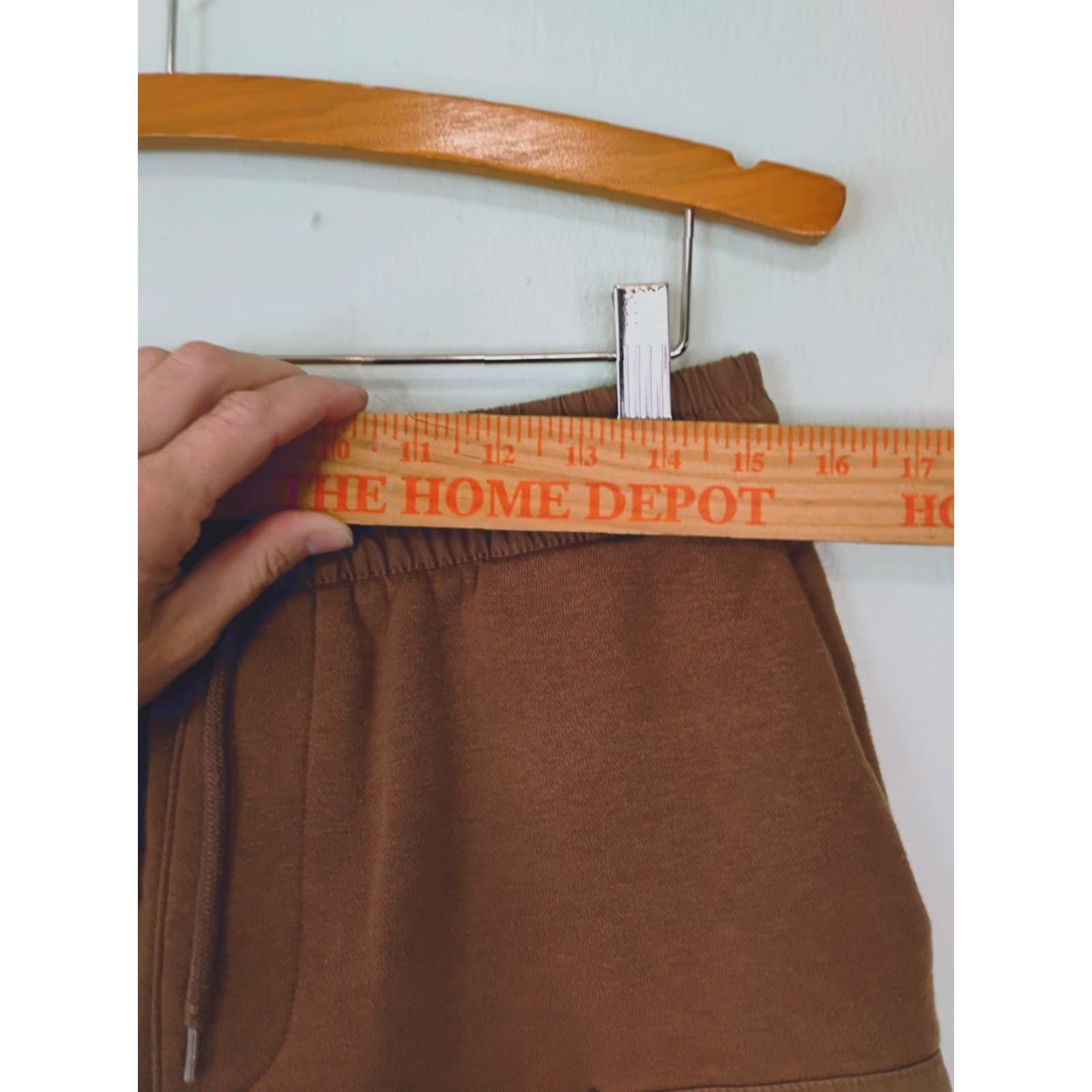 Pacsun Pacsun Cargo Sweat Shorts Mens Medium Brown Drawstring Elastic Waist Cargo Pocket 5.5 Inseam Size US 31 - 3 Thumbnail