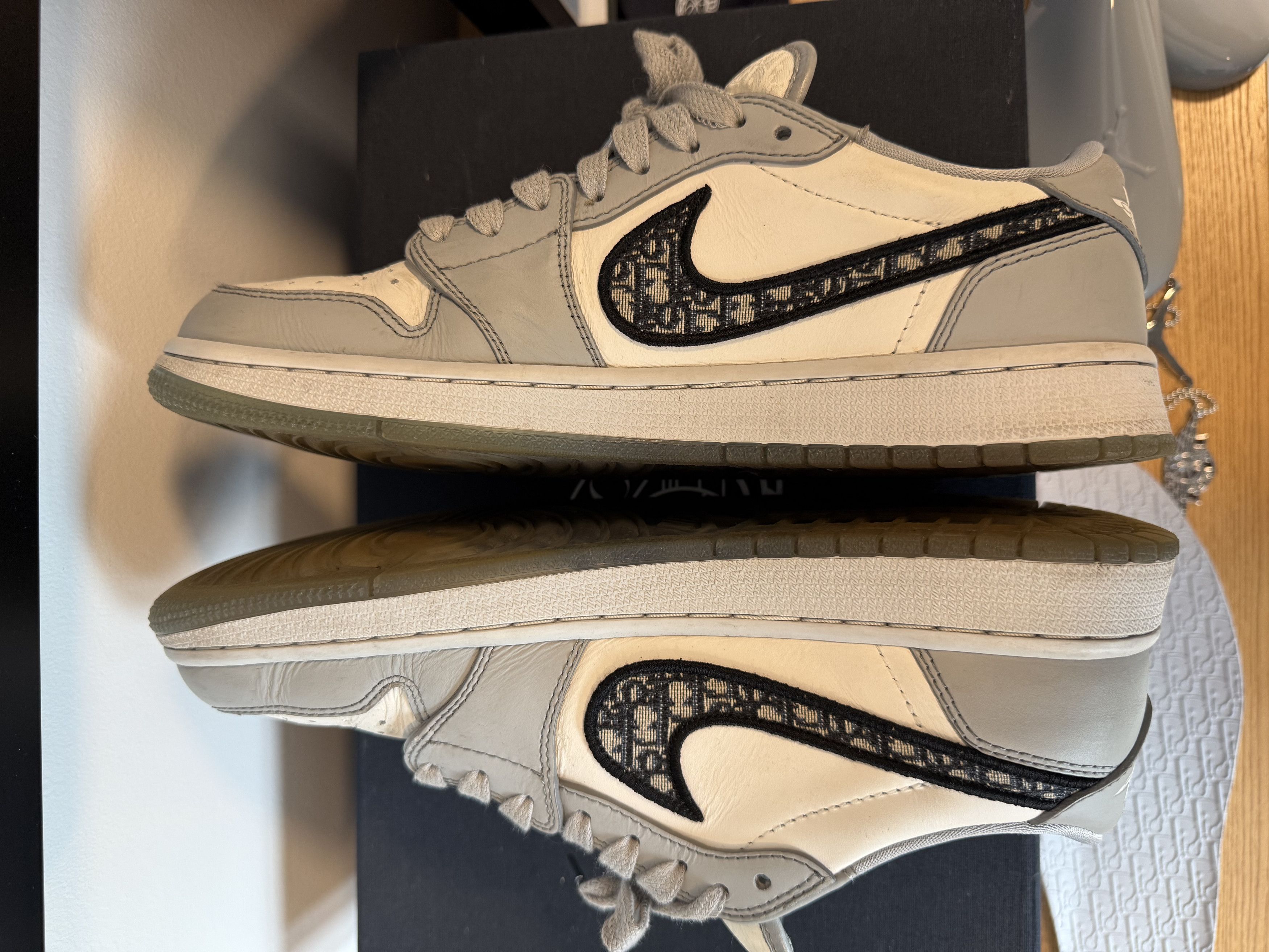 Dior × Jordan Brand Nike Air Jordan 1 x Christian Dior - Low - Size 8.5 - 41.5 Size US 8.5 / EU 41-42 - 13 Thumbnail