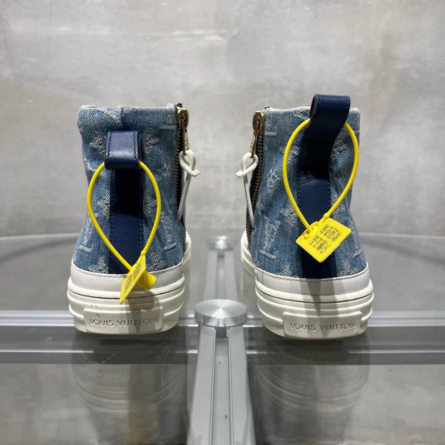 Louis Vuitton LV Monogram Blue Denim High-Top Sneaker UK3/EUR37 Size US 6.5 / IT 36.5 - 6 Thumbnail