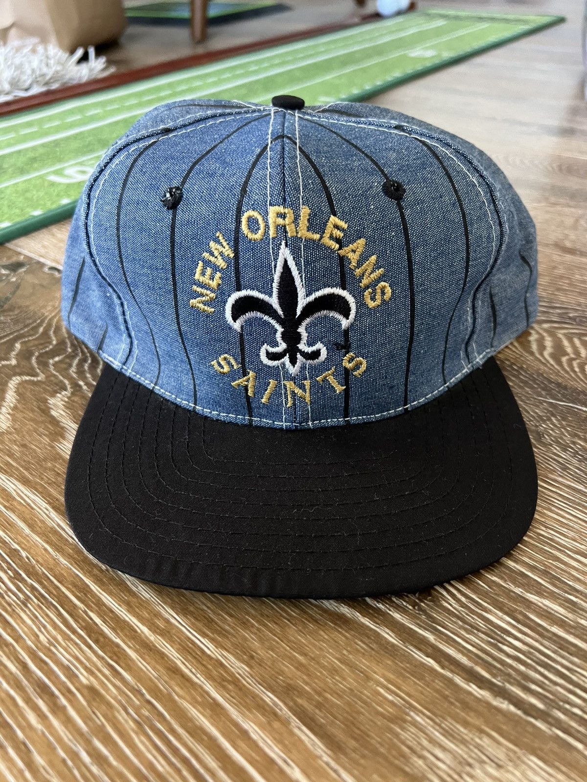 NFL Vintage NFL New Orleans Saints Pinstripe Hat Size ONE SIZE - 1 Thumbnail