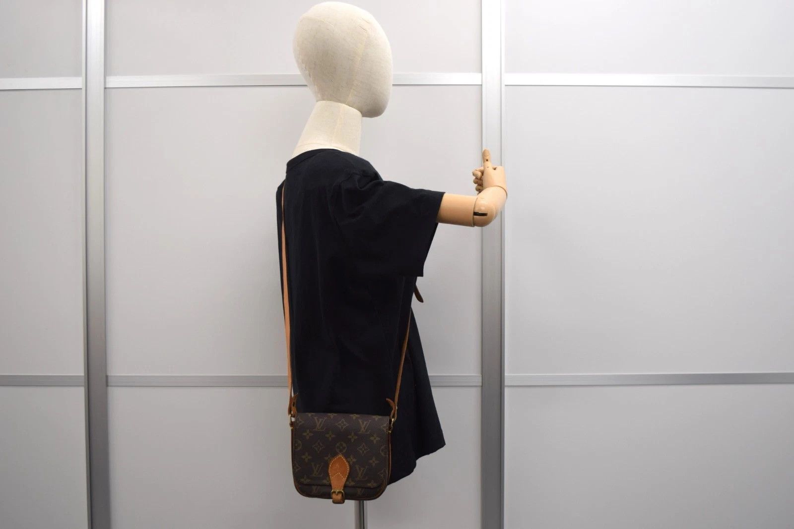 Louis Vuitton Louis Vuitton Cartouchiere PM Monogram Crossbody Bag M51254 Size ONE SIZE - 3 Thumbnail
