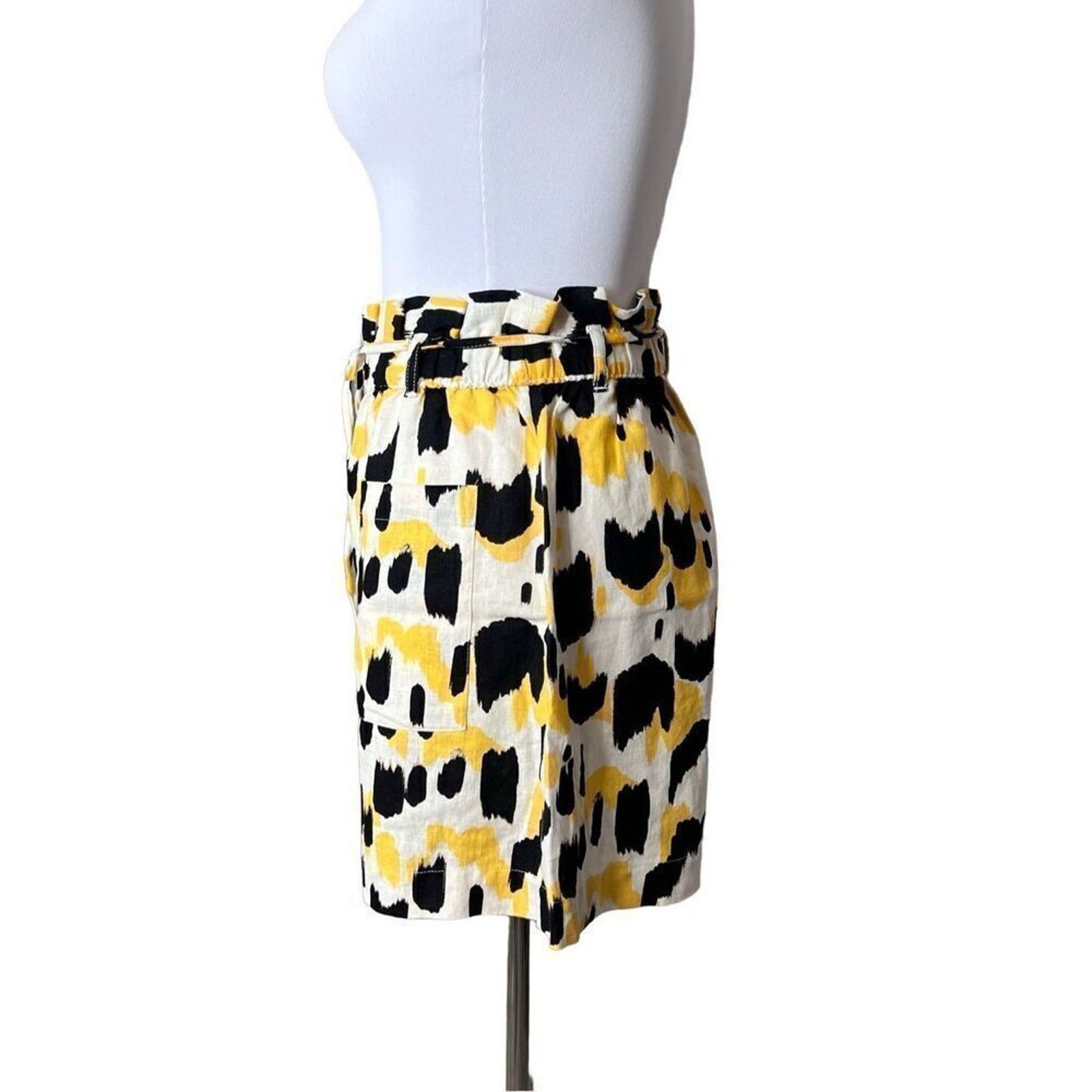 Other Who What Wear Linen Paperbag Shorts XS Yellow Leopard NWOT Size 26" / US 2 / IT 38 - 3 Thumbnail