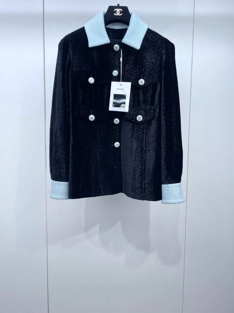 Chanel Chanel 22B blue and black color block four-pocket velvet ja Size XS / US 0-2 / IT 36-38 - 1 Thumbnail