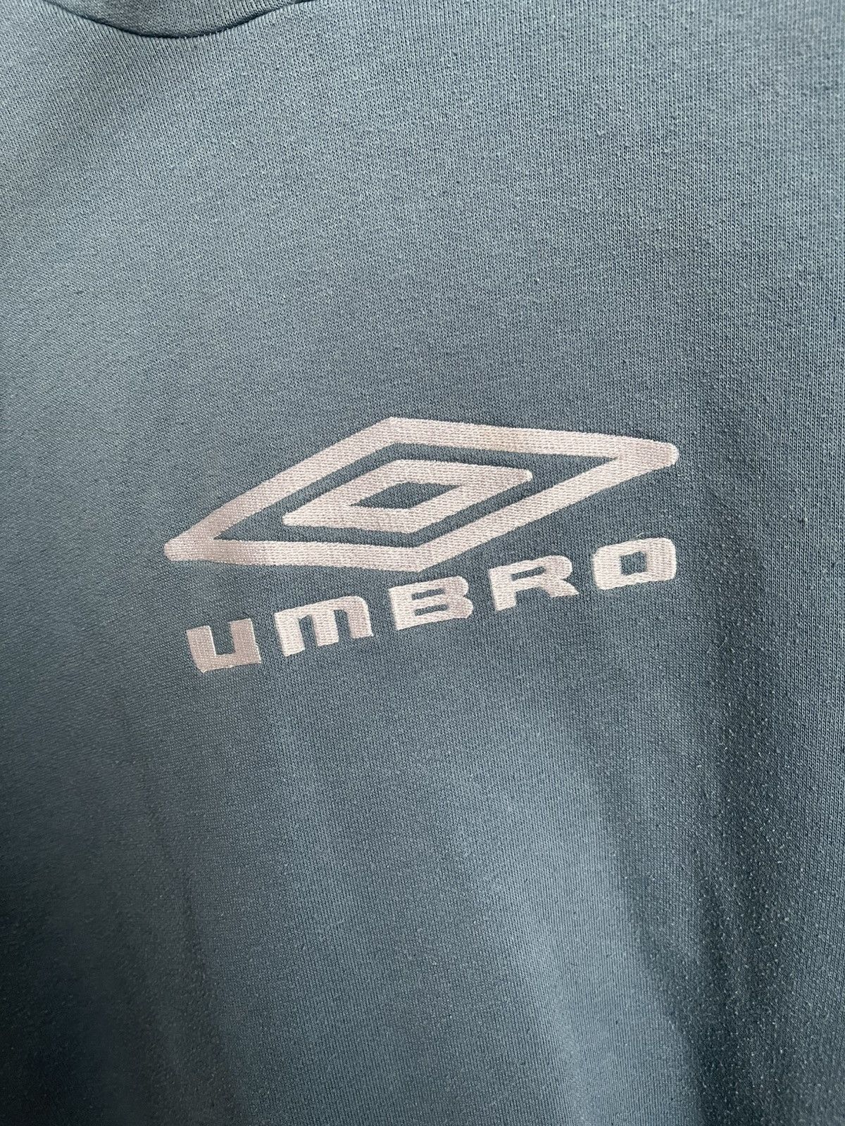 Umbro Umbro Vintage Hoodie Pullover Embroidered Big Logo 90s Size US M / EU 48-50 / 2 - 6 Thumbnail