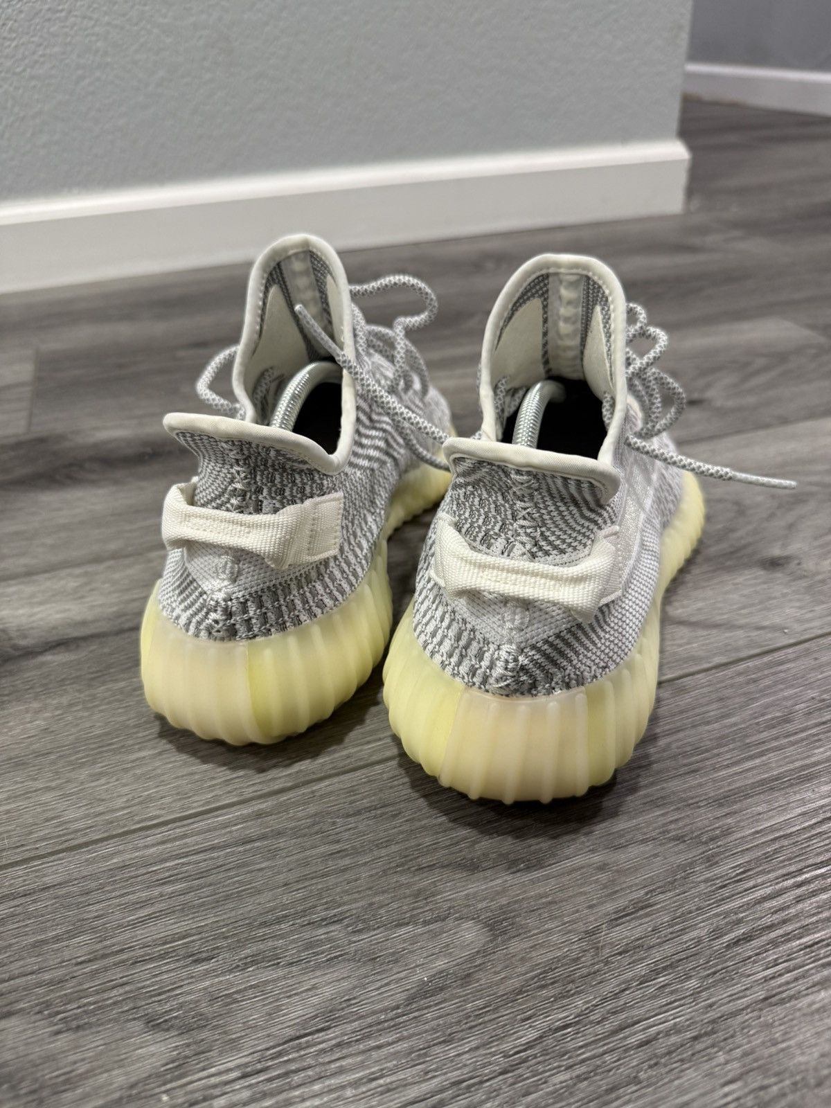 Yeezy Yeezy Boost 350 V2 static Size US 11 / EU 44 - 3 Thumbnail