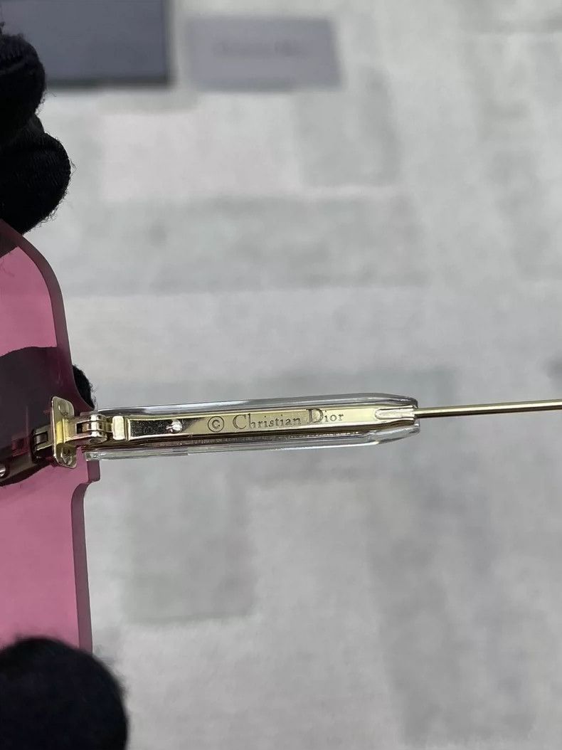 Dior Dior Pink sunglasses 2504-Nextarrow Size ONE SIZE - 5 Thumbnail