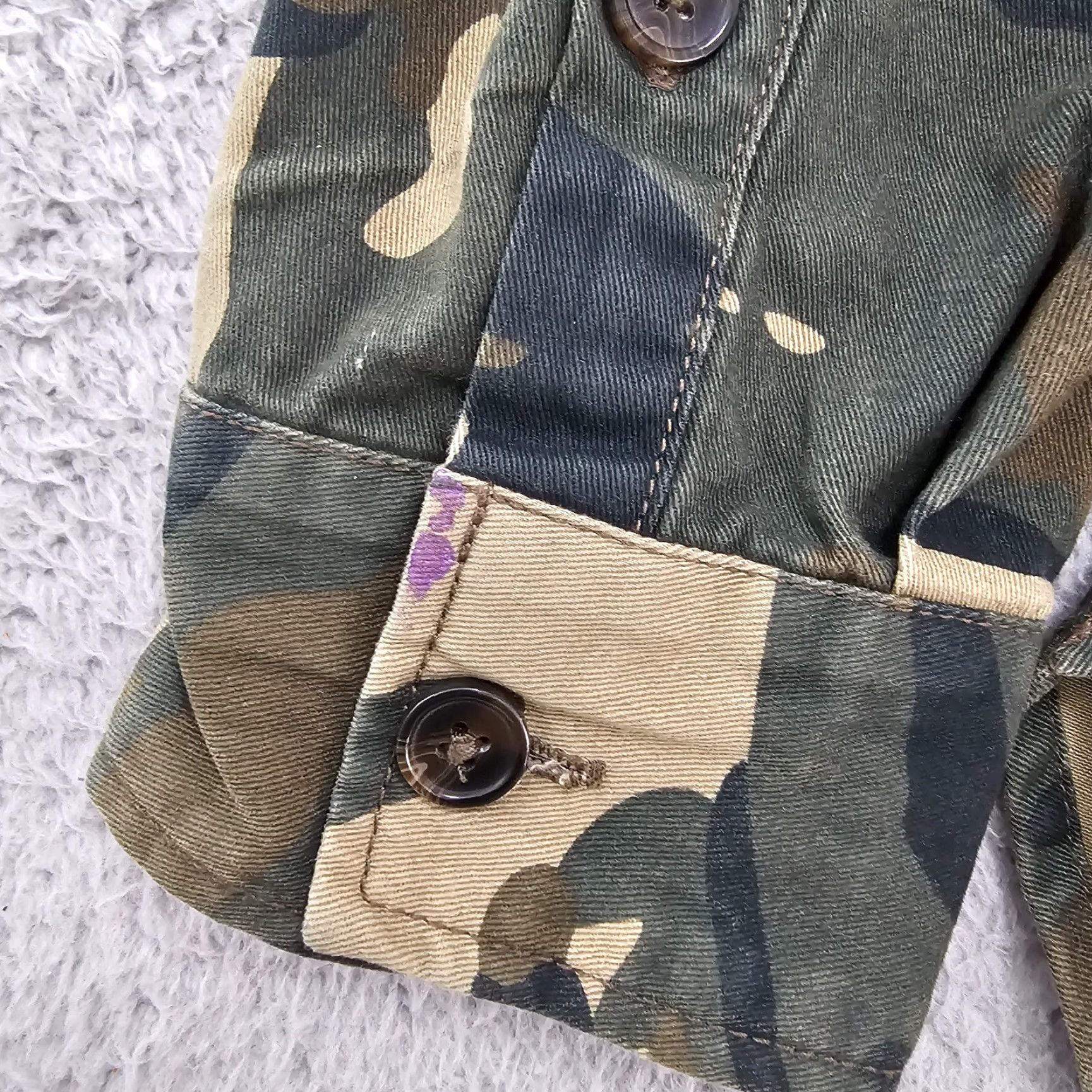 Forever 21 Foerver 21 Shirt Mens Size Medium Green Camo Shacket Button Up Hoodie Skate Surf Size US M / EU 48-50 / 2 - 5 Thumbnail