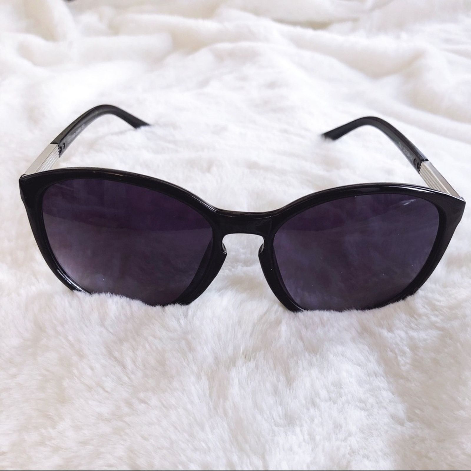 Other Celia Black Cat Eye Full Rim Sunglasses Size ONE SIZE - 5 Thumbnail