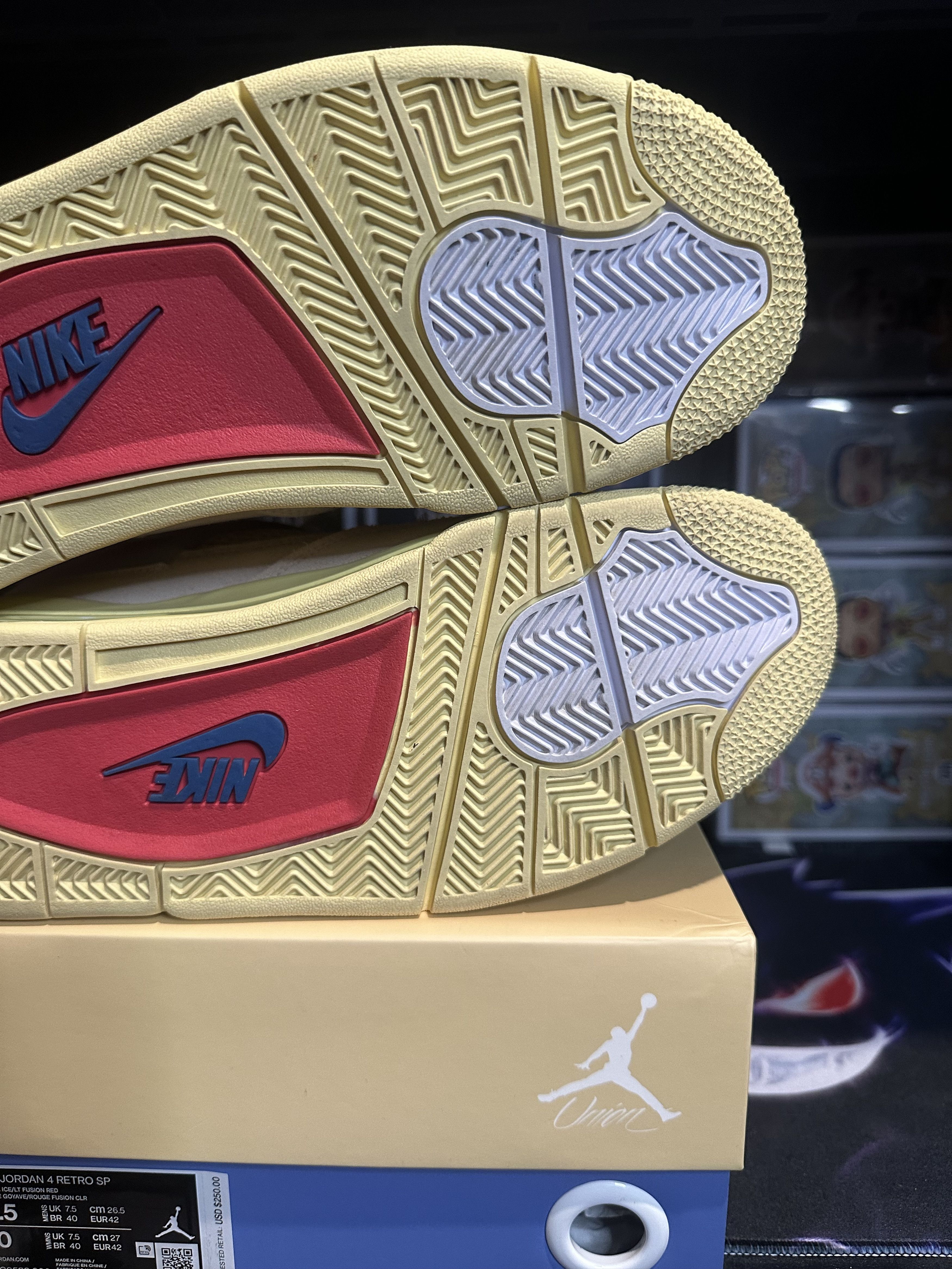 Jordan Brand × Union LA Air Jordan 4 Retro 'Union - Guava Ice' Size US 8.5 / EU 41-42 - 8 Thumbnail