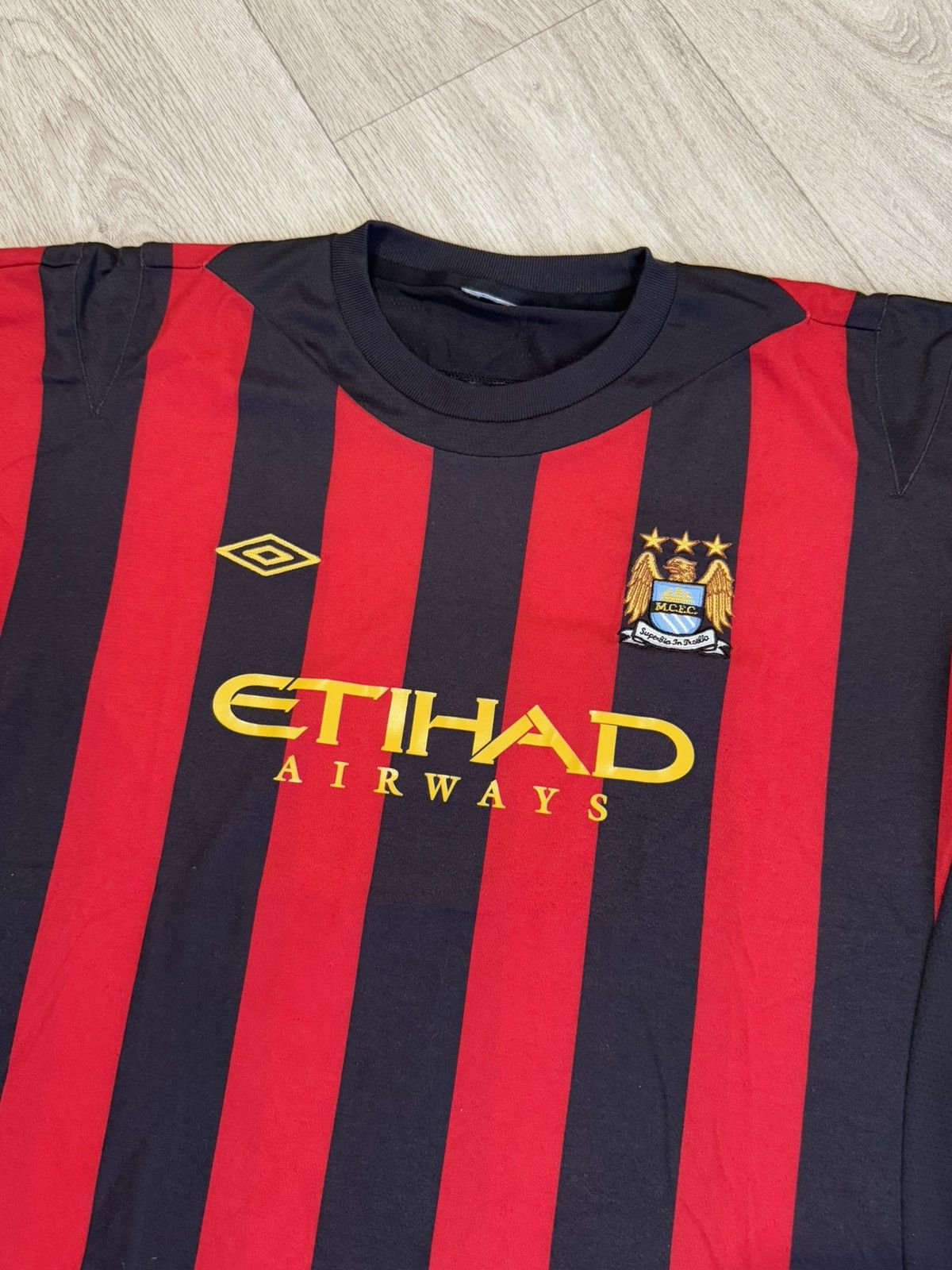 Umbro 🔷Vintage Umbro Manchester City 2011/12 Soccer jersey🔷 Size US M / EU 48-50 / 2 - 3 Thumbnail