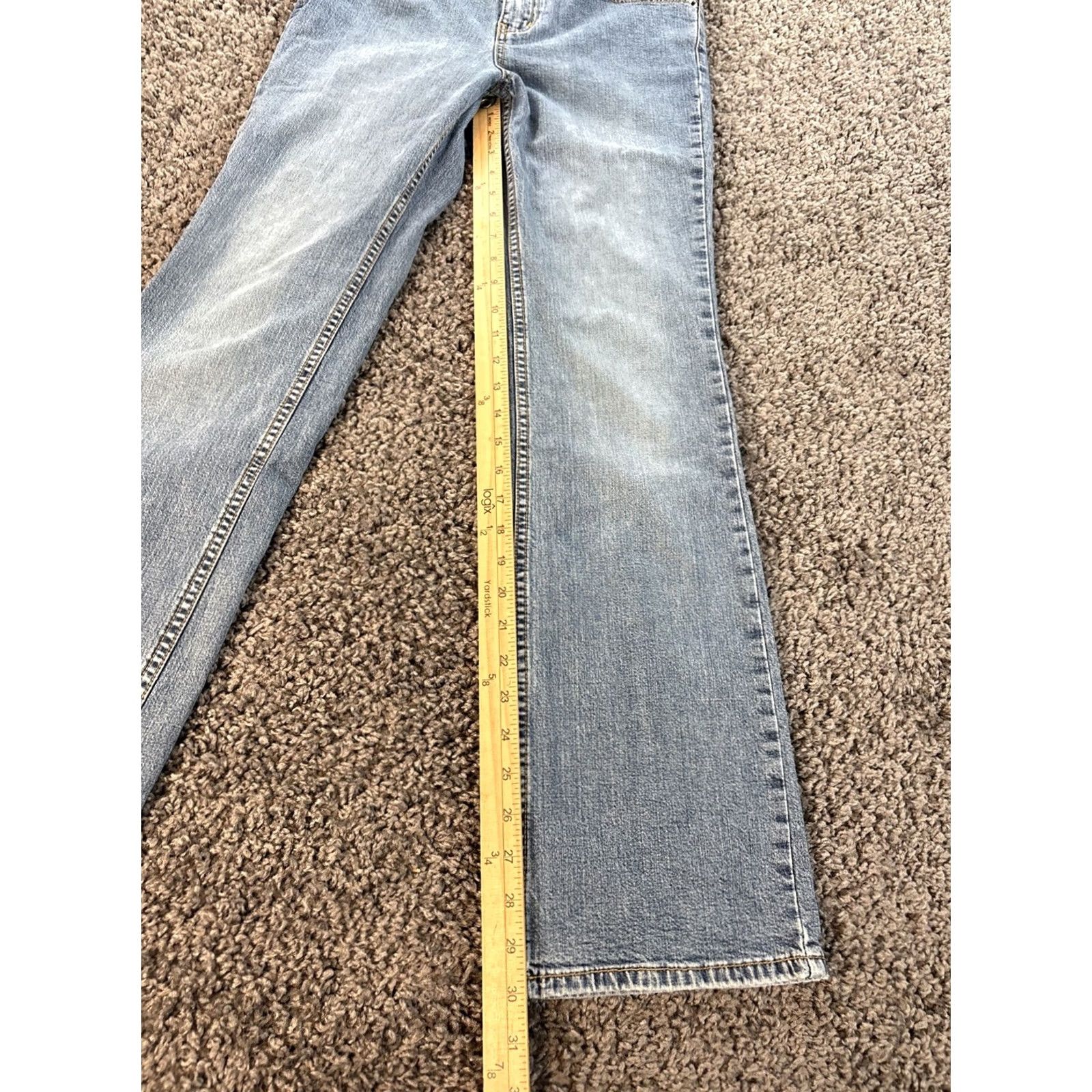 Lee VINTAGE Lee Jeans Bootcut Womens 30x30 Mid Rise Medium Wash Blue Embroidered 30 in Inseam Womens Mens? Size 30" / US 8 / IT 44 - 2 Thumbnail
