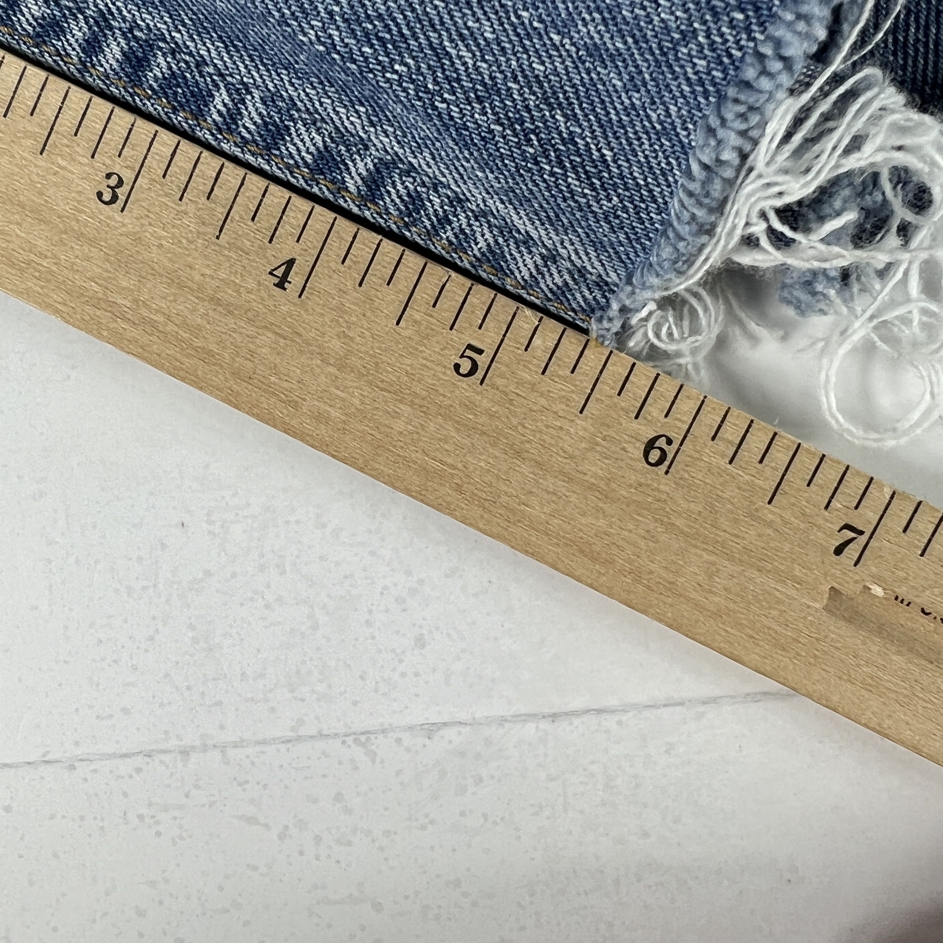 Levi's Y2K Levi's Jeans Shorts 560 Loose Cut Off Cotton Denim Jorts Size US 38 / EU 54 - 16 Thumbnail