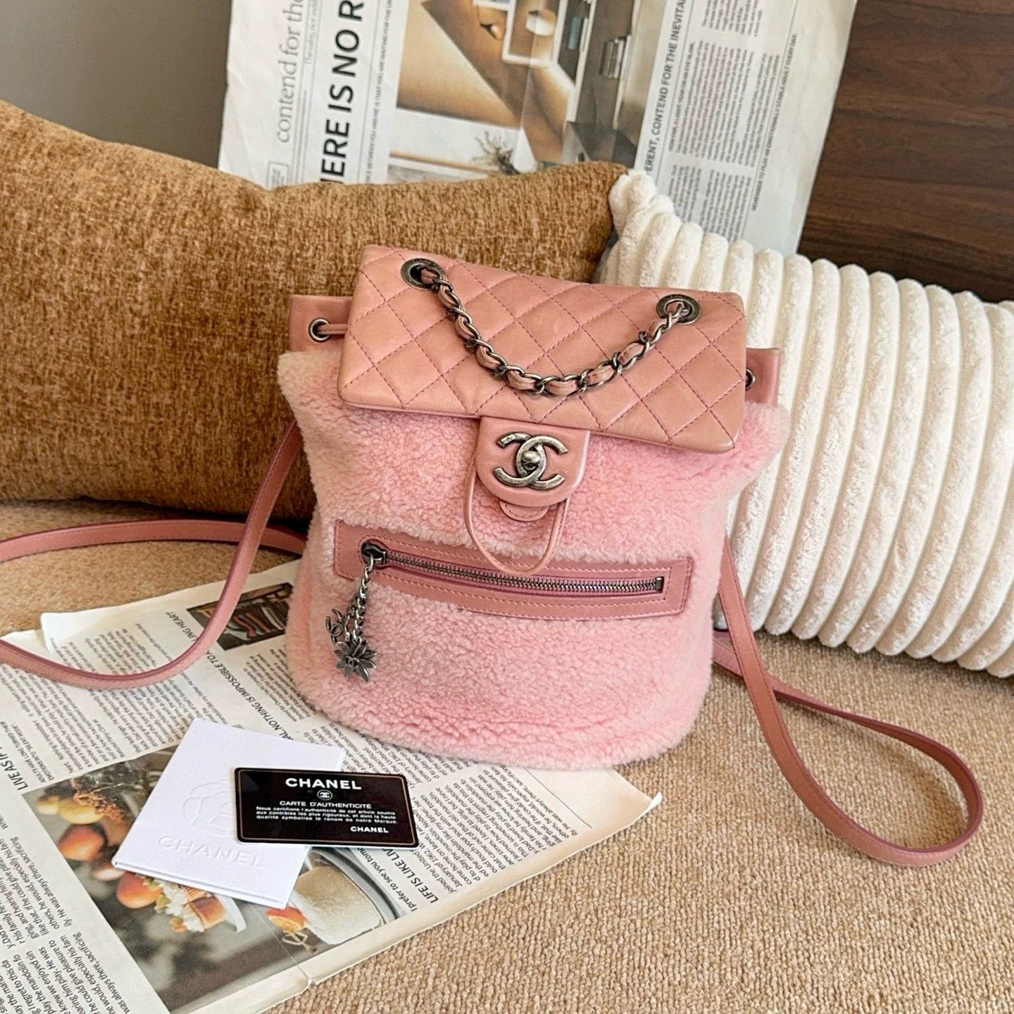 Chanel Pre-loved Bag Very good condition Size ONE SIZE - 1 Thumbnail