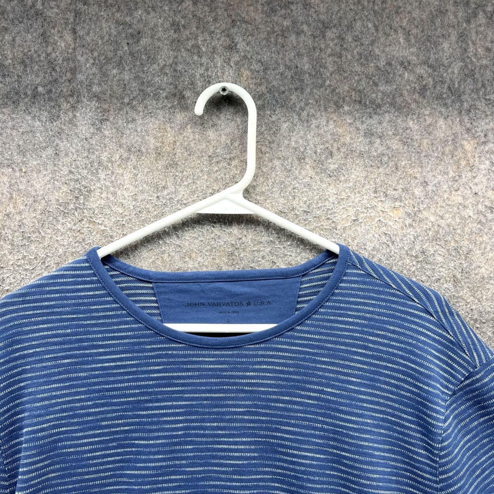 John Varvatos John Varvatos Shirt Mens Large Blue Stripe Crewneck Soft Knit Casual Tee Size US L / EU 52-54 / 3 - 4 Thumbnail