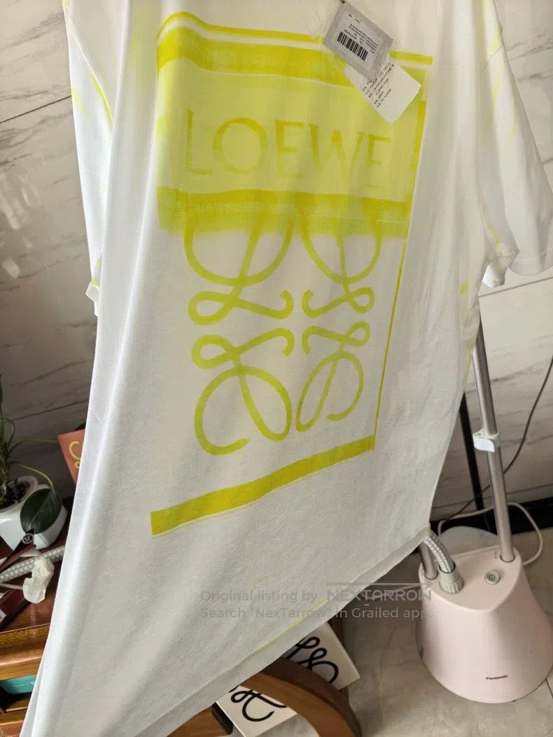 Loewe Loewe Short Sleeve with Logo on Front and Back Size US M / EU 48-50 / 2 - 9 Thumbnail