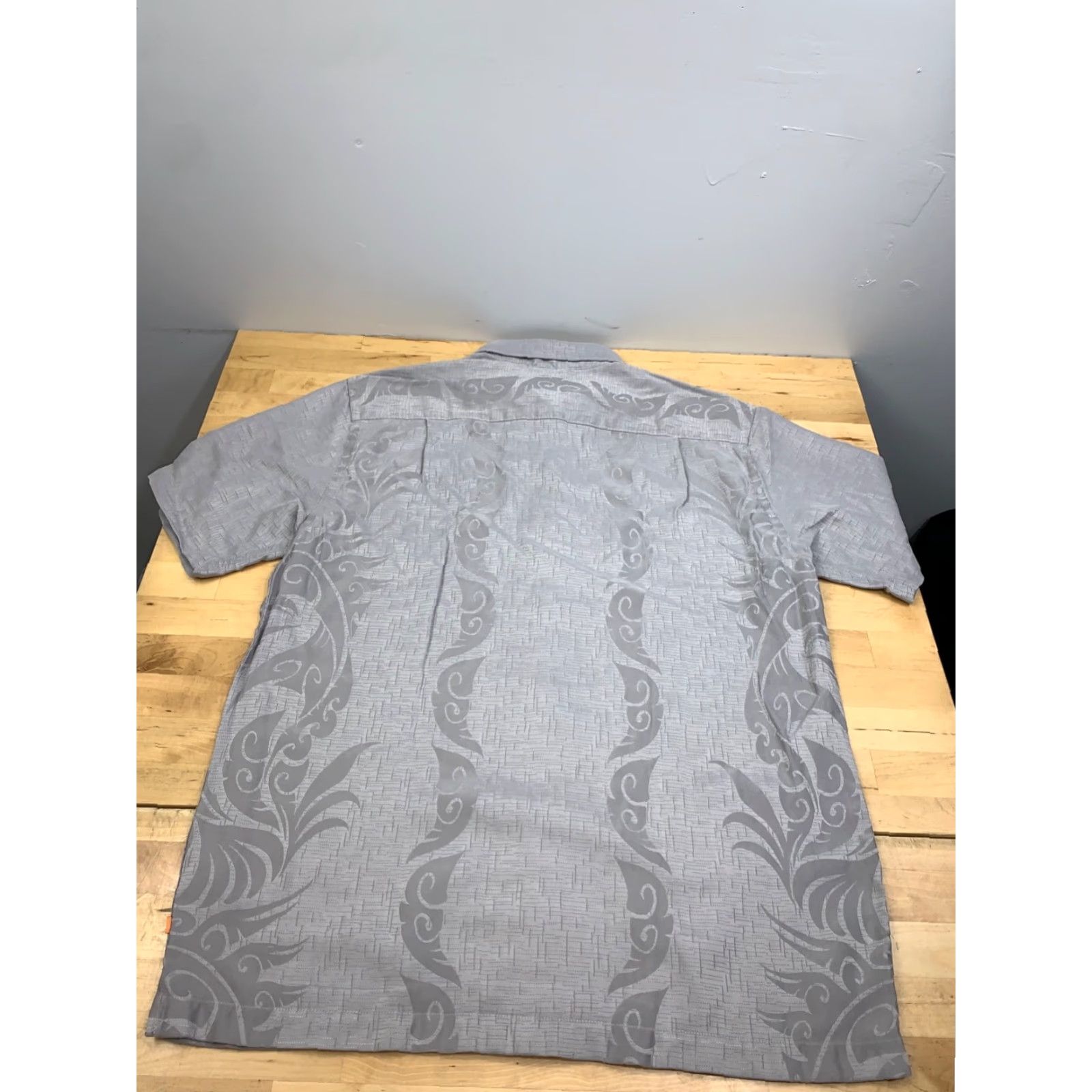 Quiksilver Quiksilver Shirt Mens M Silver Short Sleeve Button Up Casual Tribal Y2K Size US M / EU 48-50 / 2 - 6 Thumbnail